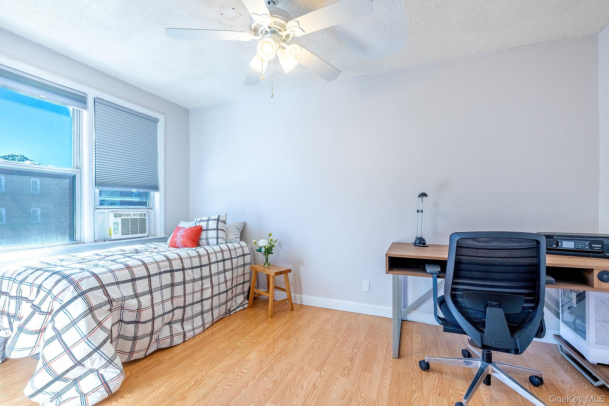 #13 photo, 260 Church, White Plains , NY 10603