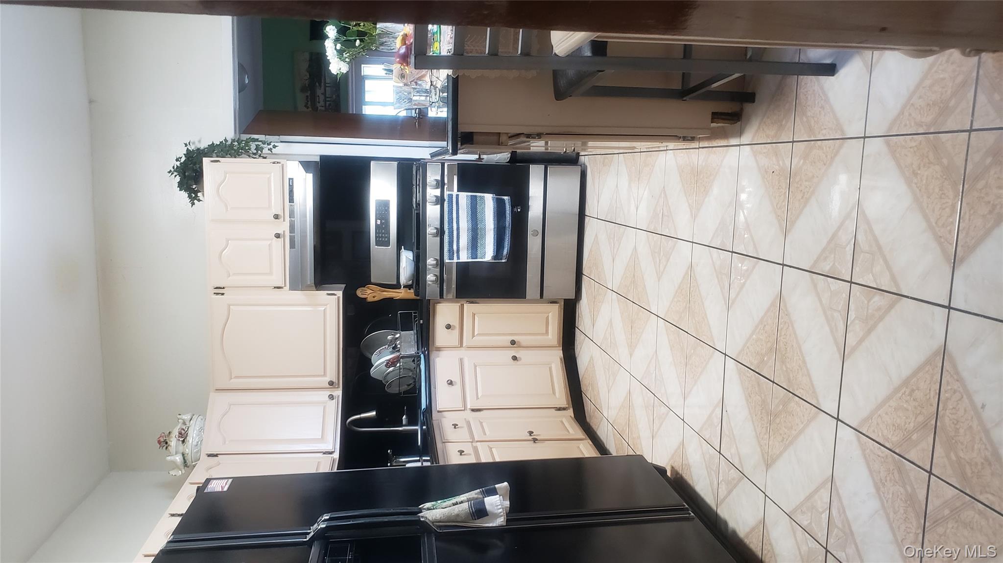 #10 photo, 18 S 11th Avenue, Mount Vernon , NY 10550