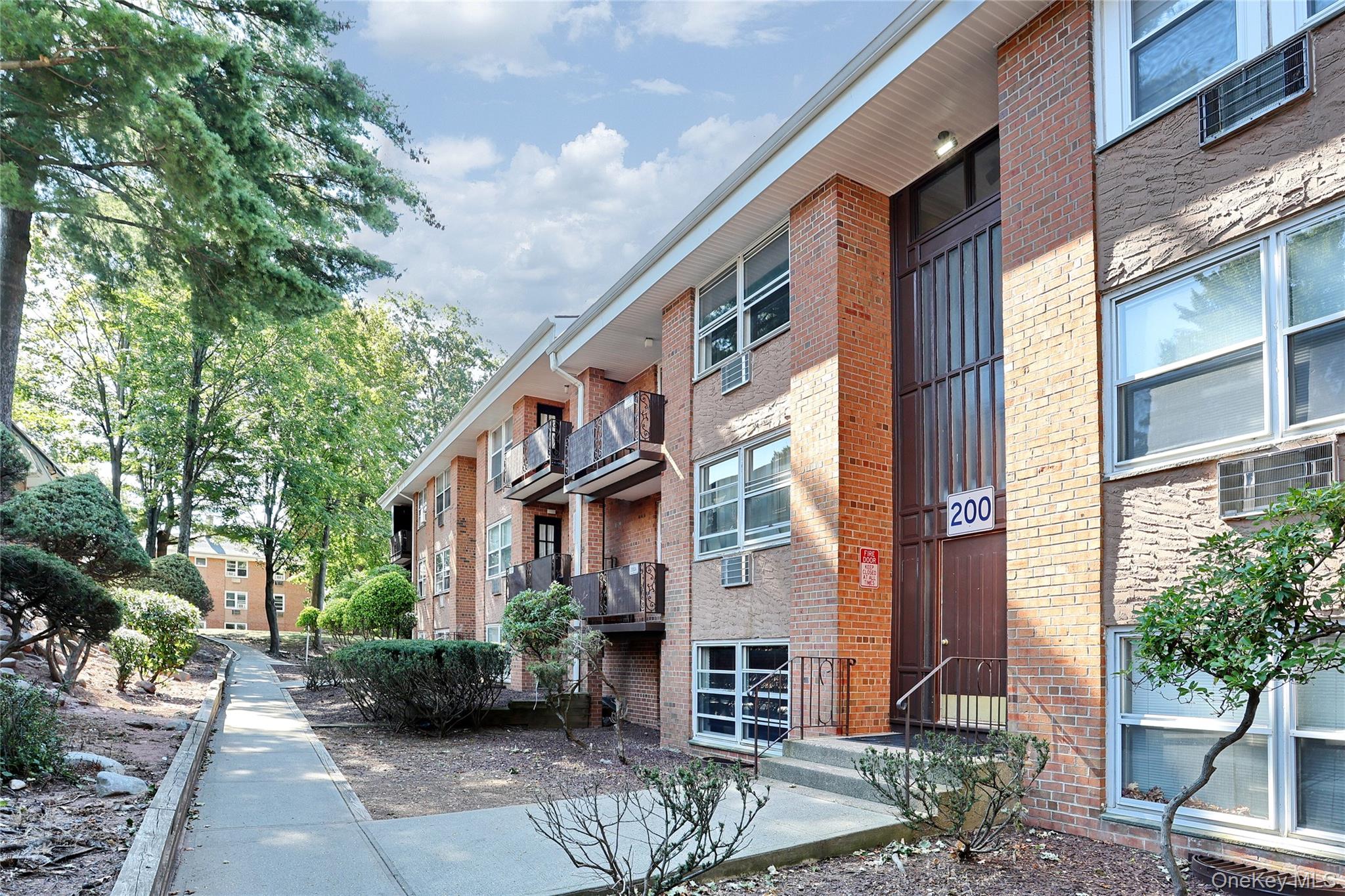 #2 photo, 200 Kearsing Parkway, Monsey , NY 10952