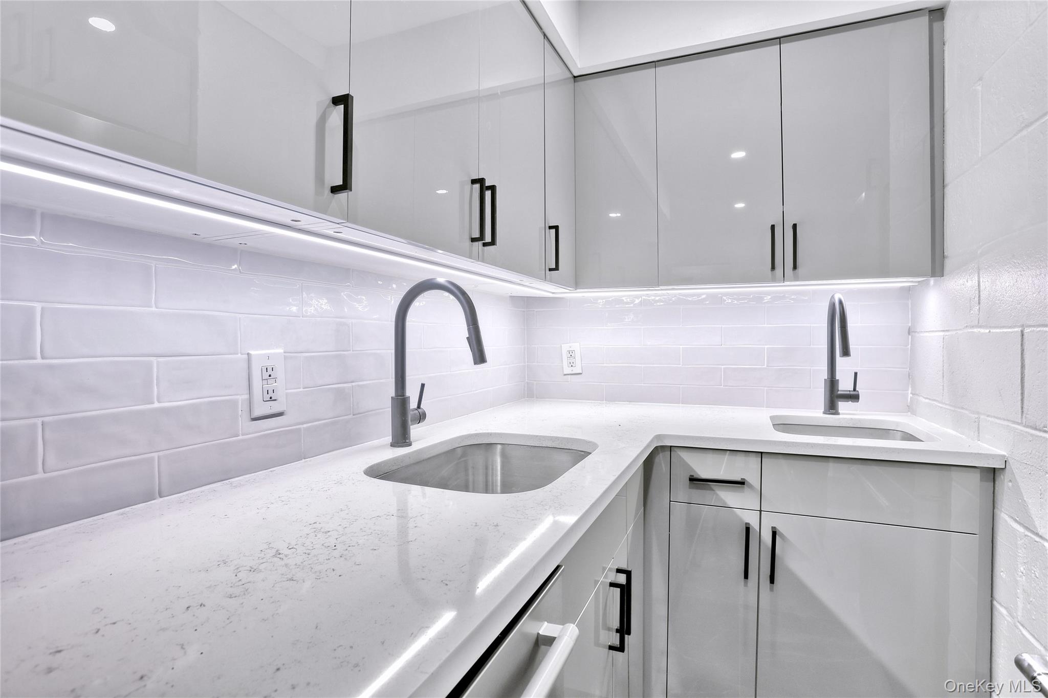 #8 photo, 200 Kearsing Parkway, Monsey , NY 10952