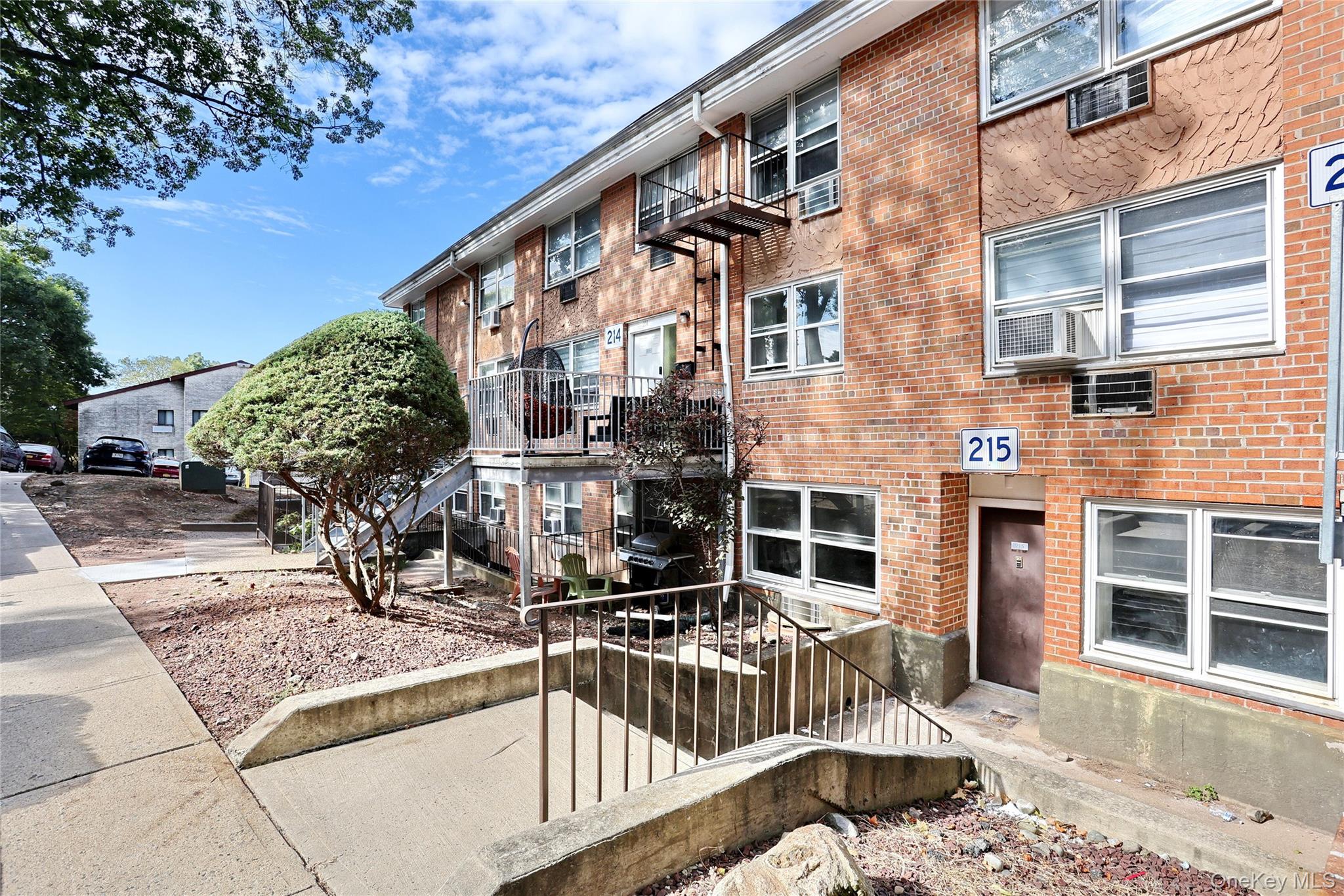 #2 photo, 215 Kearsing Parkway, Monsey , NY 10952