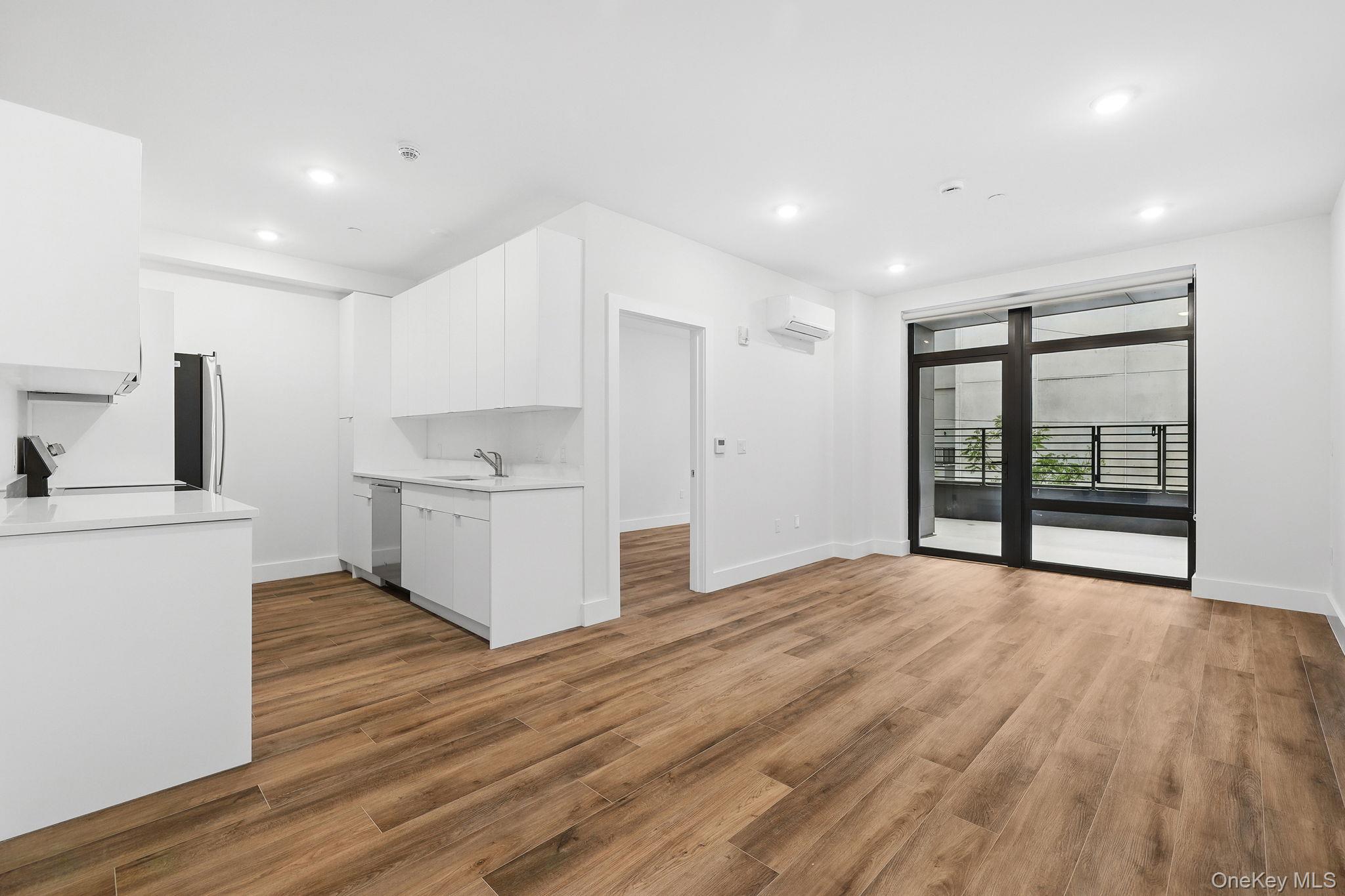 #3 photo, 199 E Post Road, White Plains , NY 10601