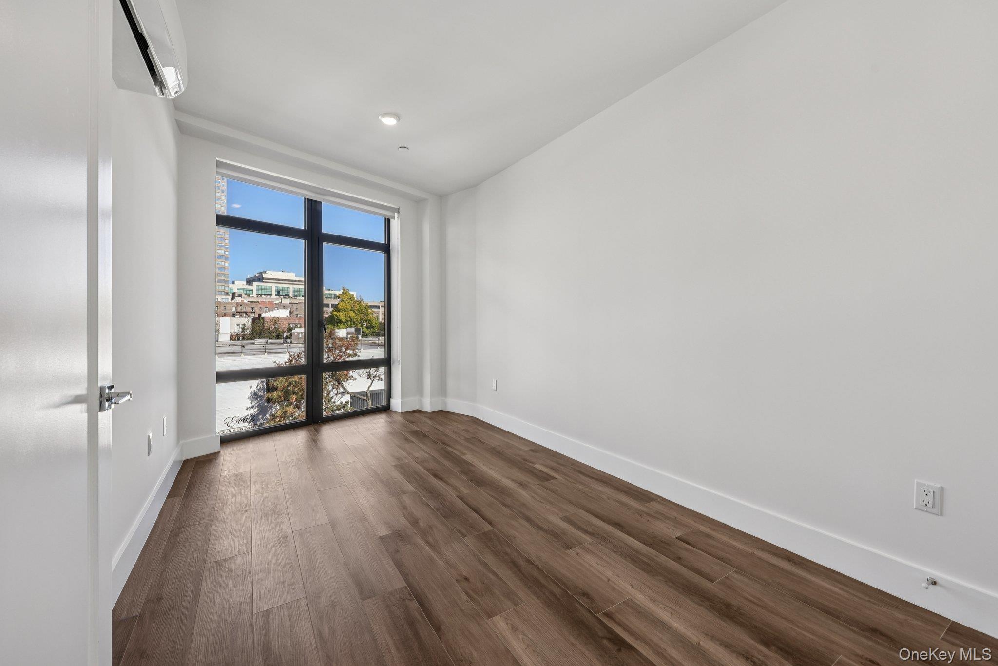 #14 photo, 199 E Post Road, White Plains , NY 10601