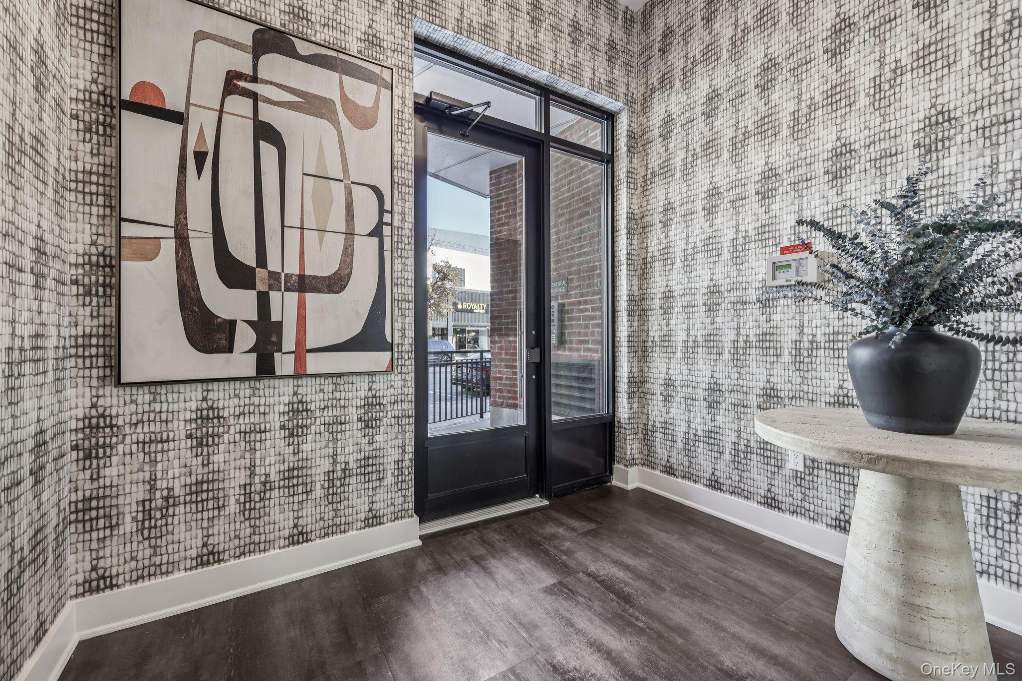 #8 photo, 199 E Post Road, White Plains , NY 10601