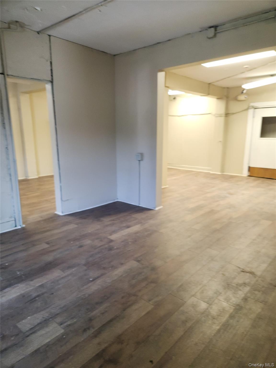 #3 photo, 547 Violet Avenue, Hyde Park , NY 12538