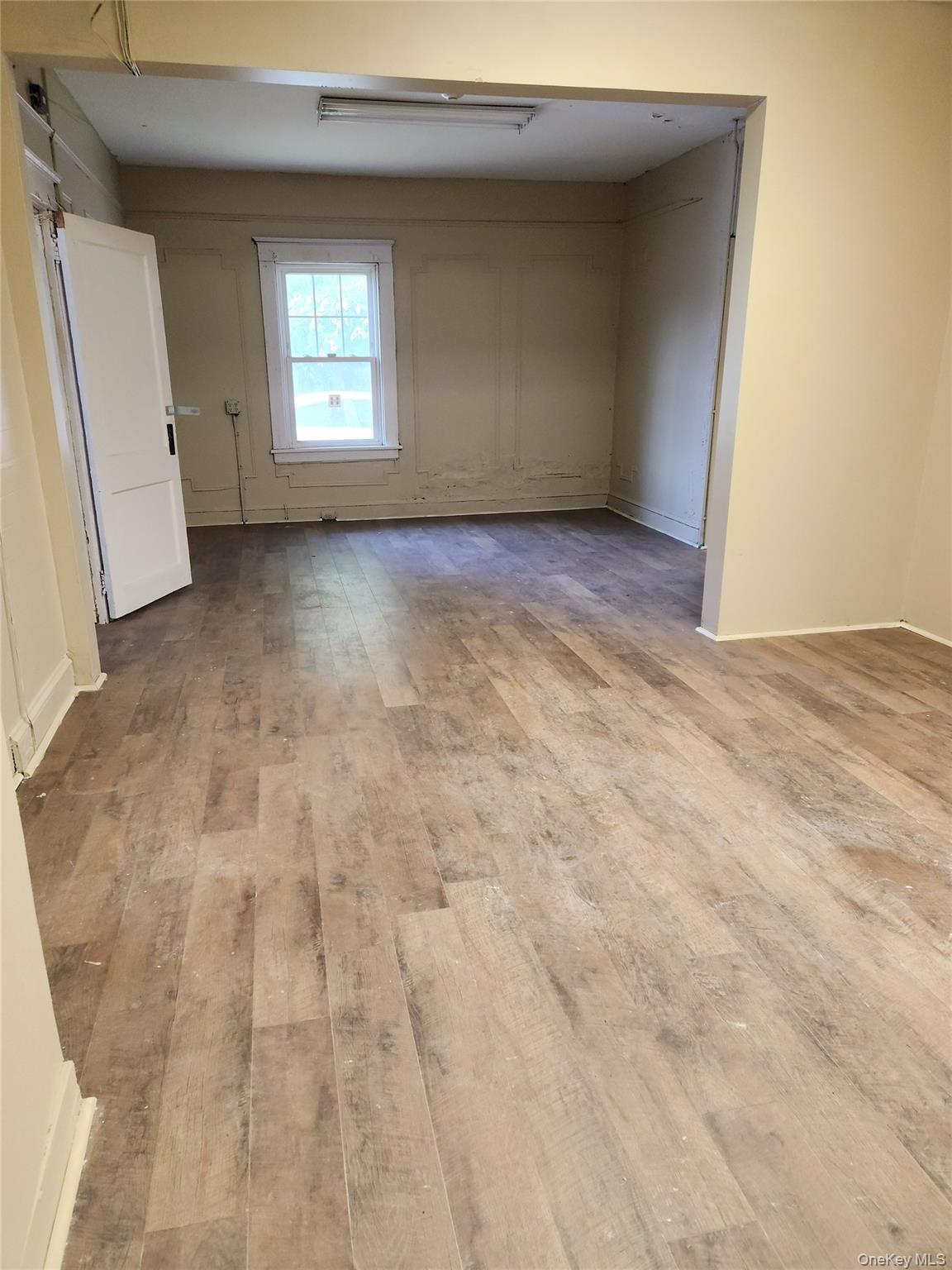 #6 photo, 547 Violet Avenue, Hyde Park , NY 12538