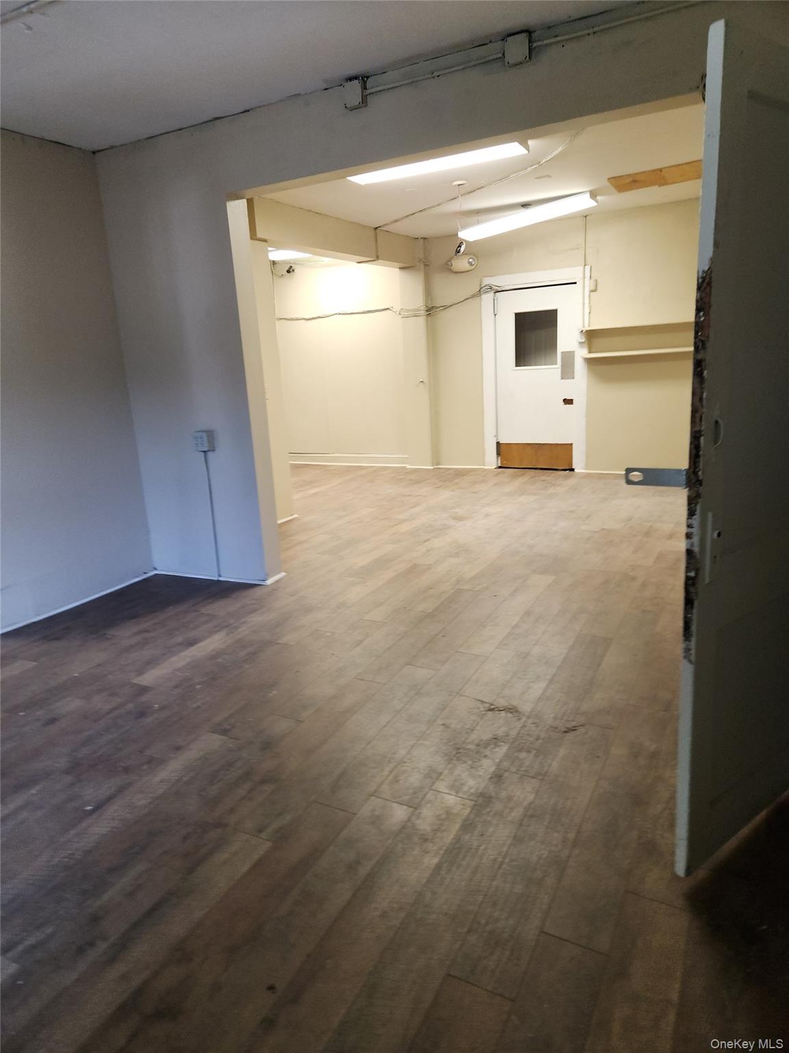 #7 photo, 547 Violet Avenue, Hyde Park , NY 12538