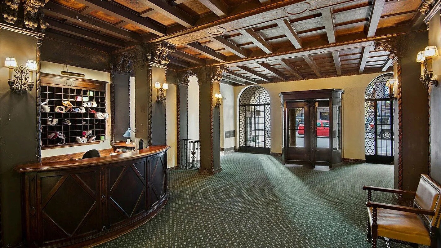 #7 photo, 70 REMSEN Street, Brooklyn Heights , NY 11201