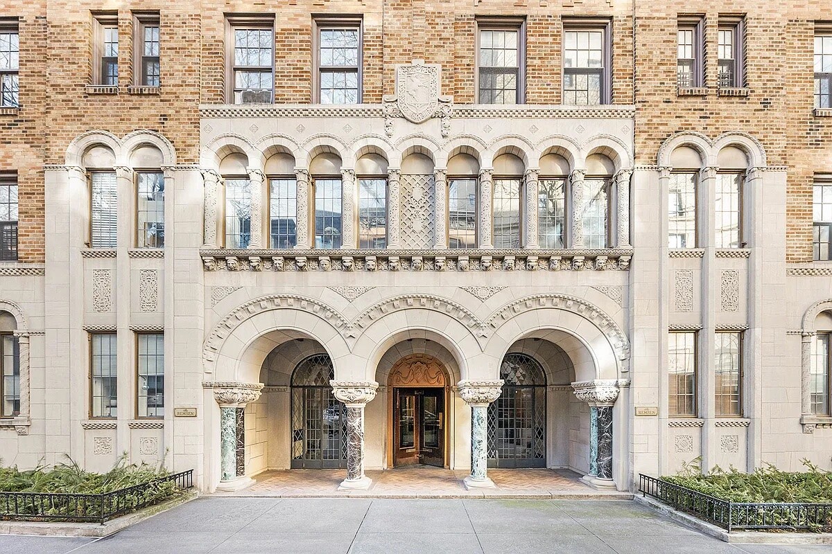 #8 photo, 70 REMSEN Street, Brooklyn Heights , NY 11201