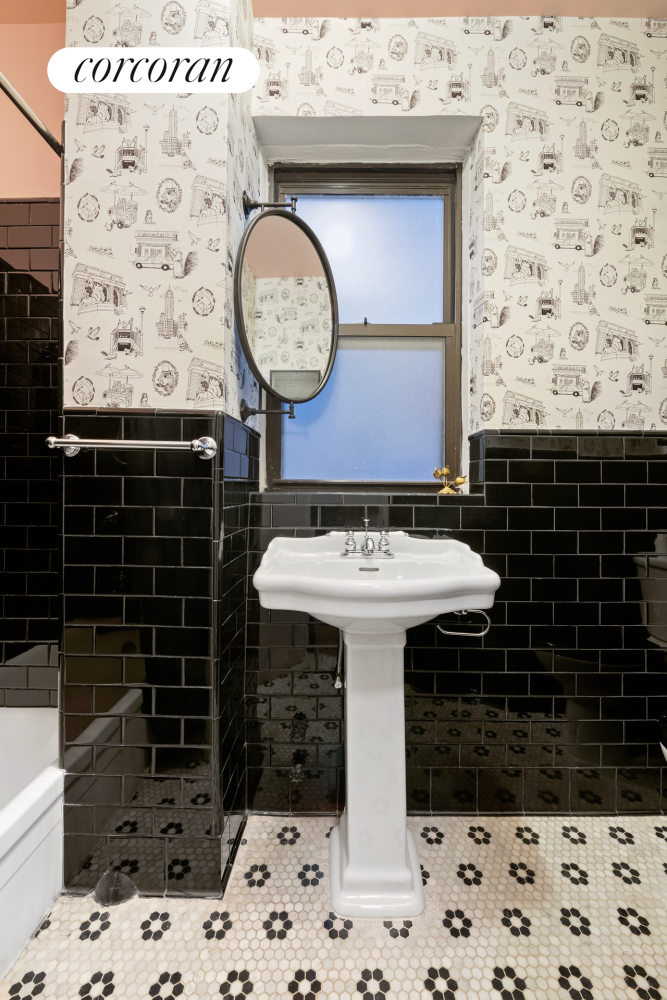 #6 photo, 242 W 104TH Street, Upper West Side , NY 10025