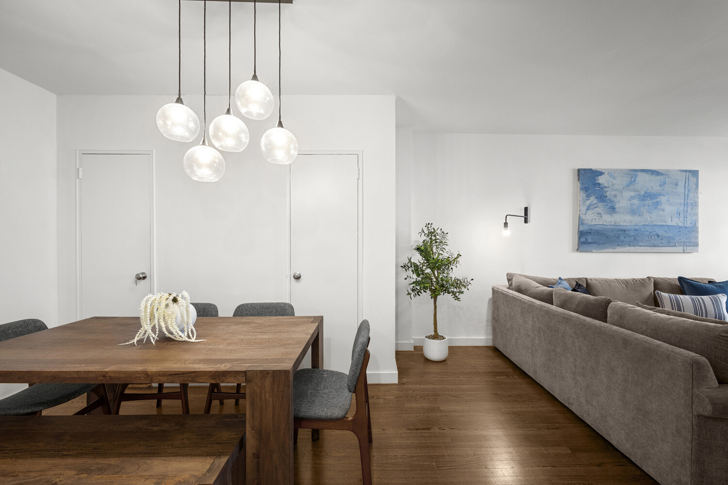 #4 photo, 100 W 12TH Street, Greenwich Village , NY 10011