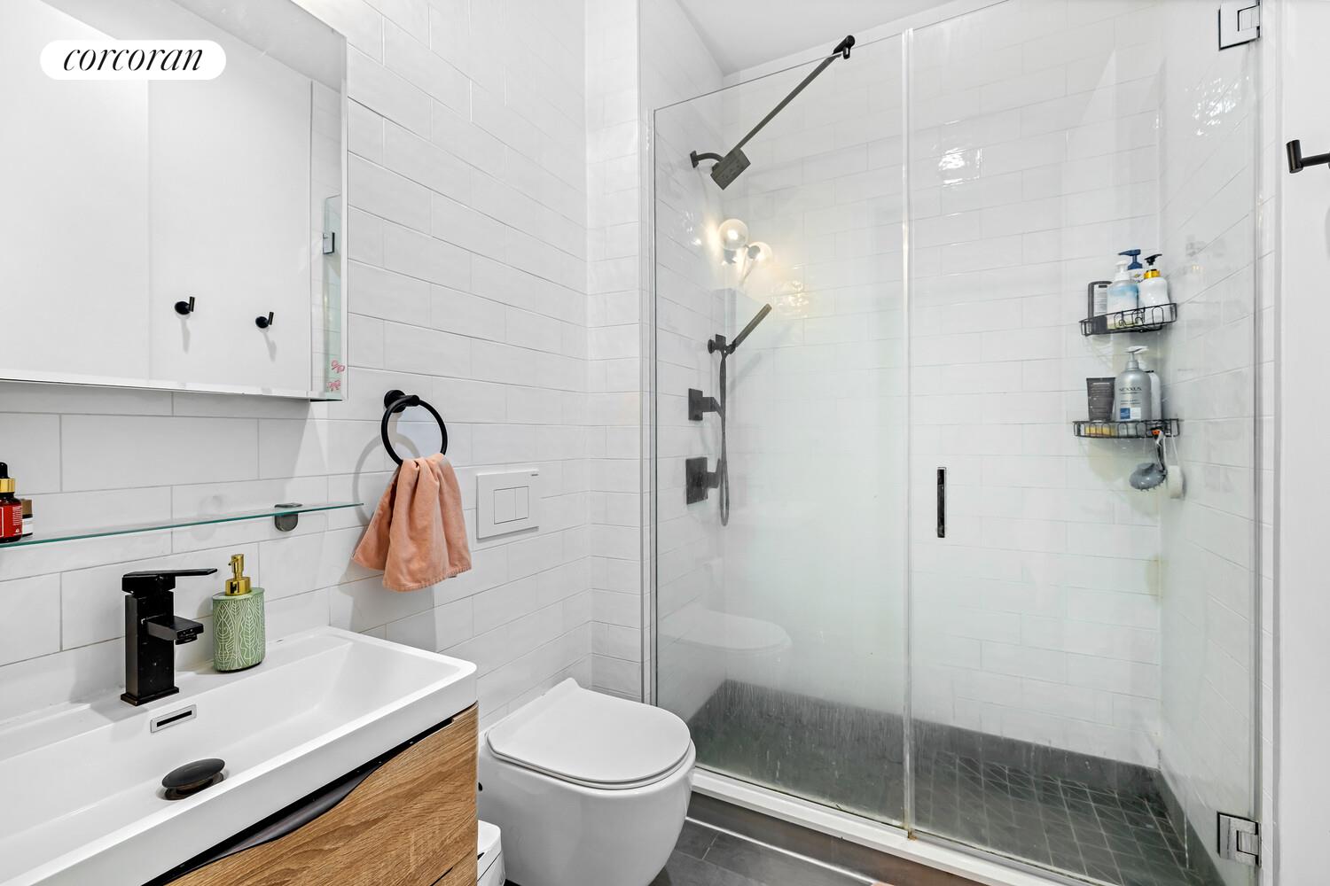 #8 photo, 27 KOSSUTH Place, ブルックリン区 Bushwick , NY 11221