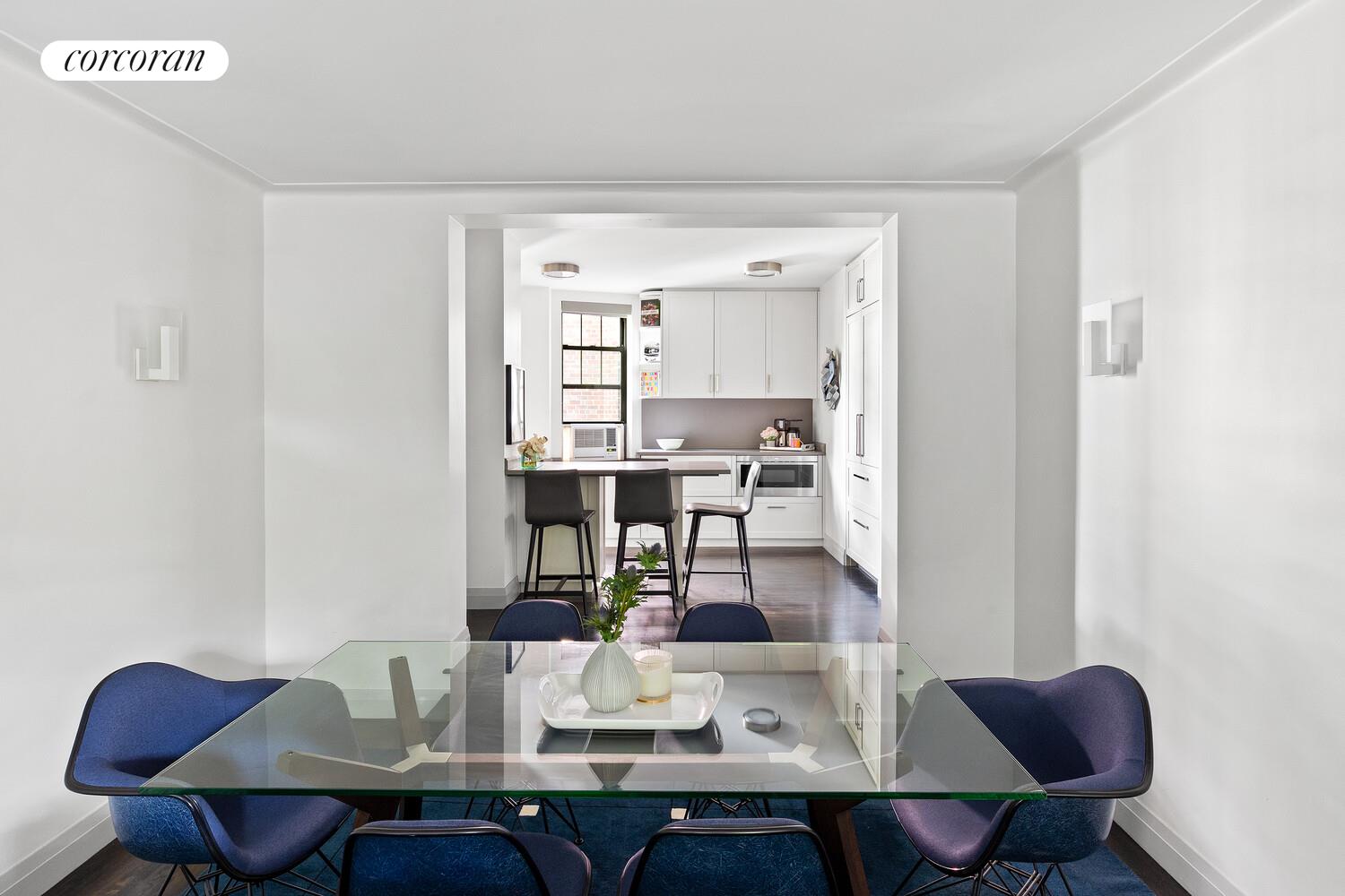 #10 photo, 290 6TH Avenue, マンハッタン Greenwich Village , NY 10014