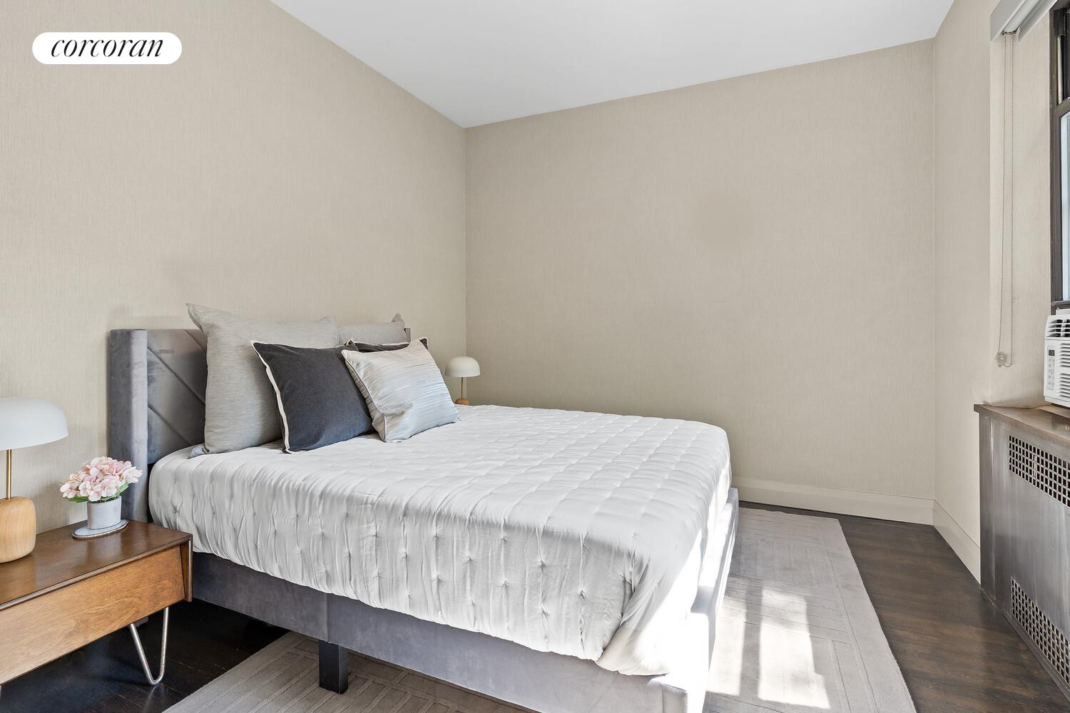 #7 photo, 290 6TH Avenue, マンハッタン Greenwich Village , NY 10014