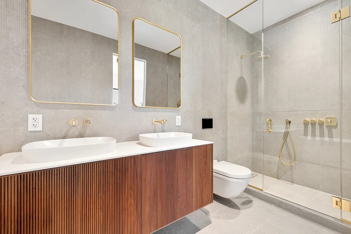 #10 photo, 28 HERBERT Street, Williamsburg,North , NY 11222