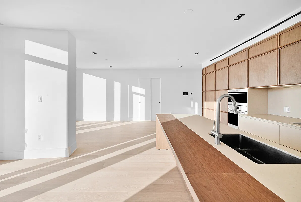 #11 photo, 28 HERBERT Street, Williamsburg,North , NY 11222