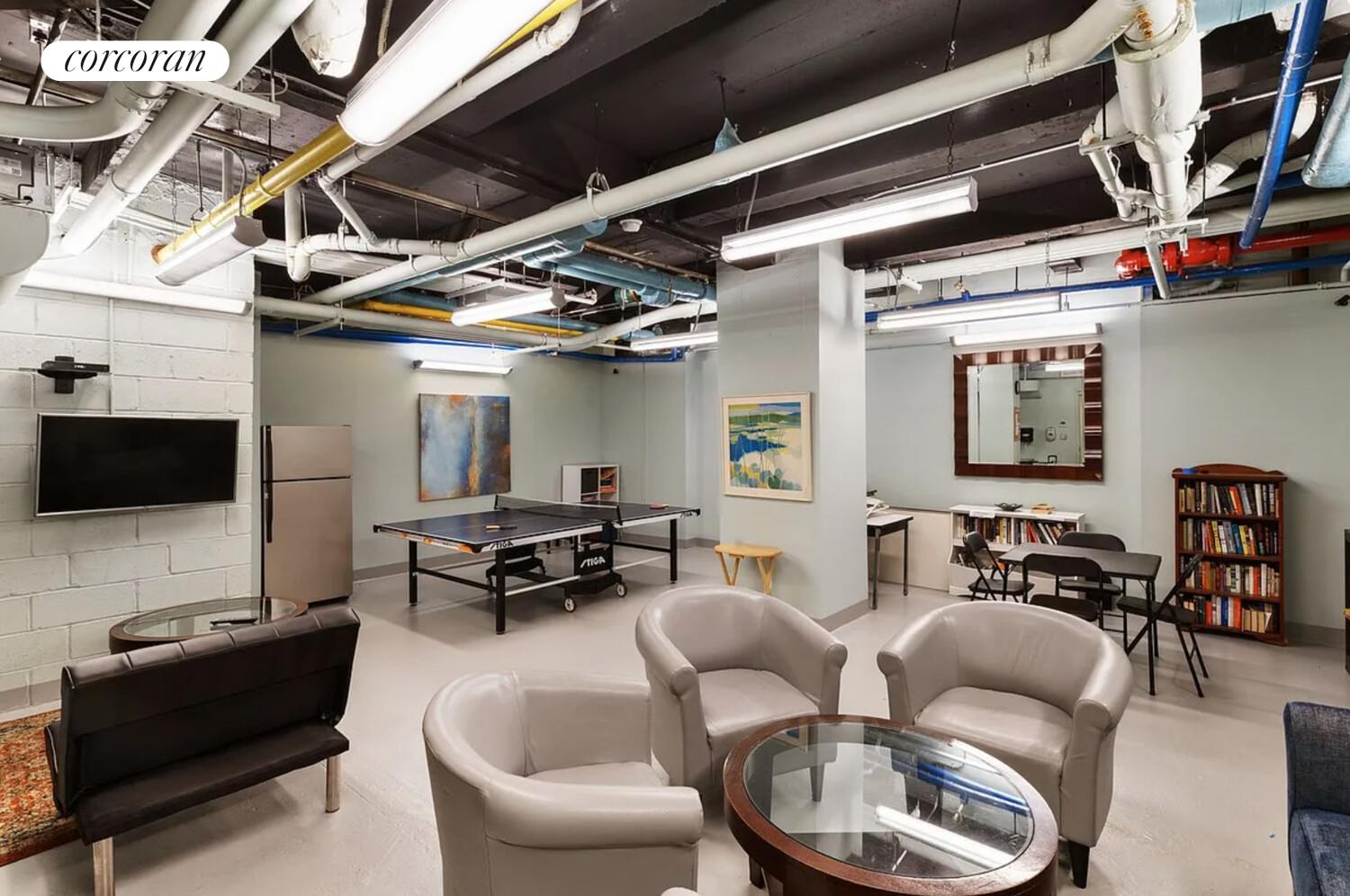 #9 photo, 345 E 69TH Street, マンハッタン Lenox Hill , NY 10021