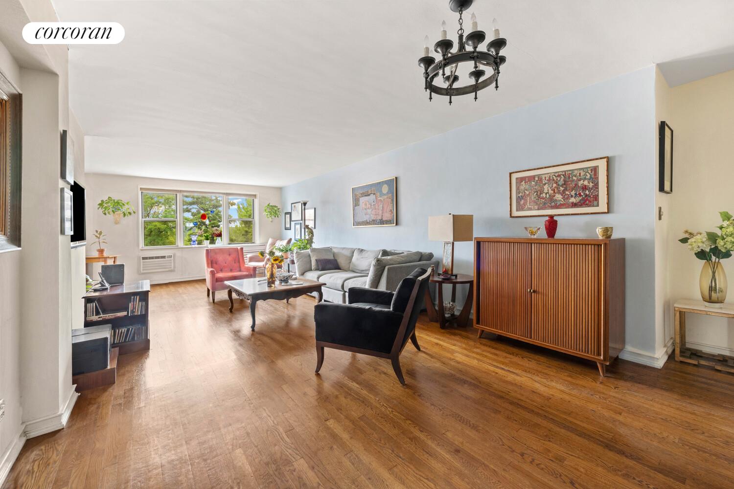 #4 photo, 679 W 239TH Street, ブロンクス区 Central Riverdale , NY 10463