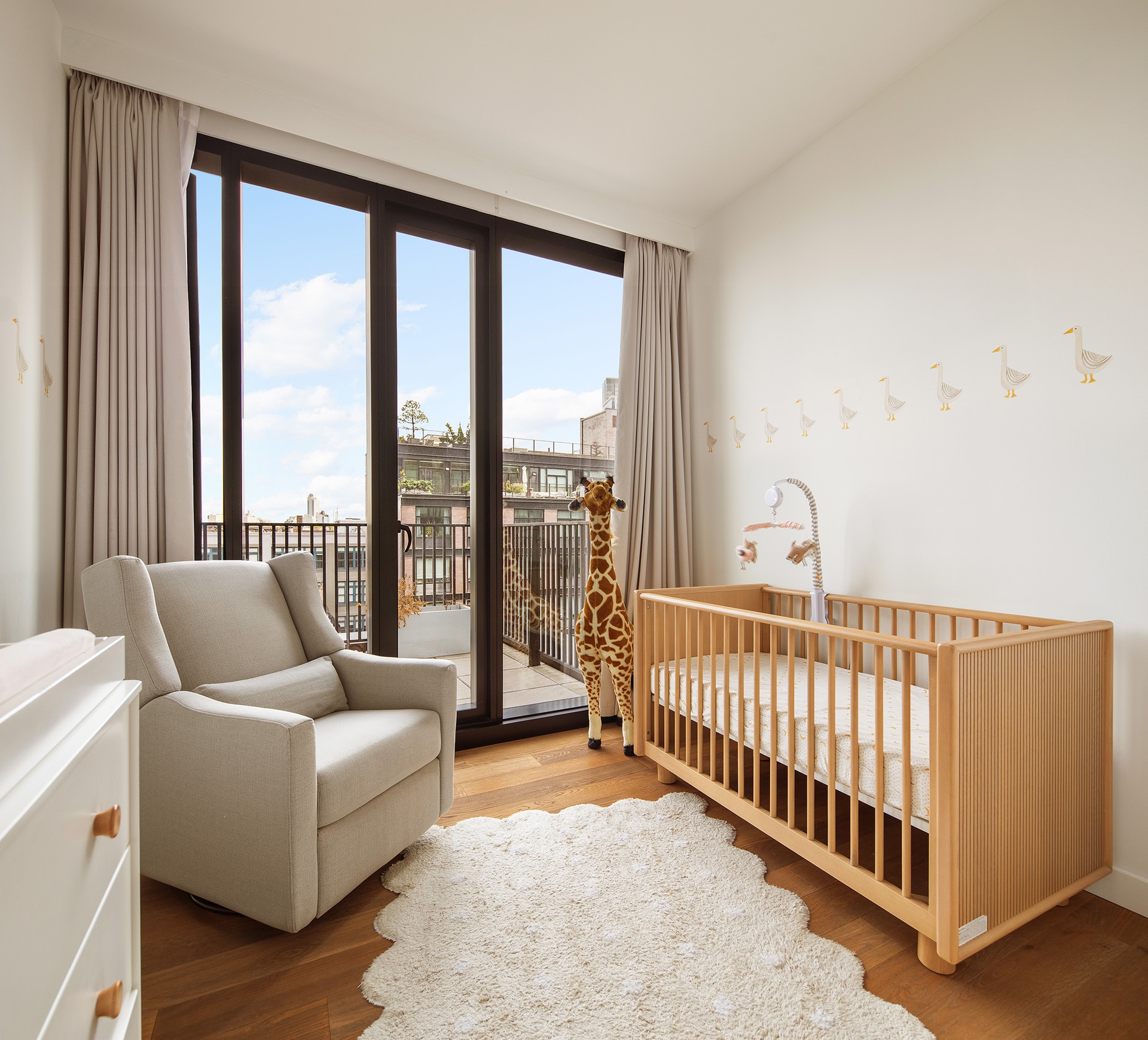 #7 photo, 21-30 44th Drive, クイーンズ区 Court Square , NY 11101