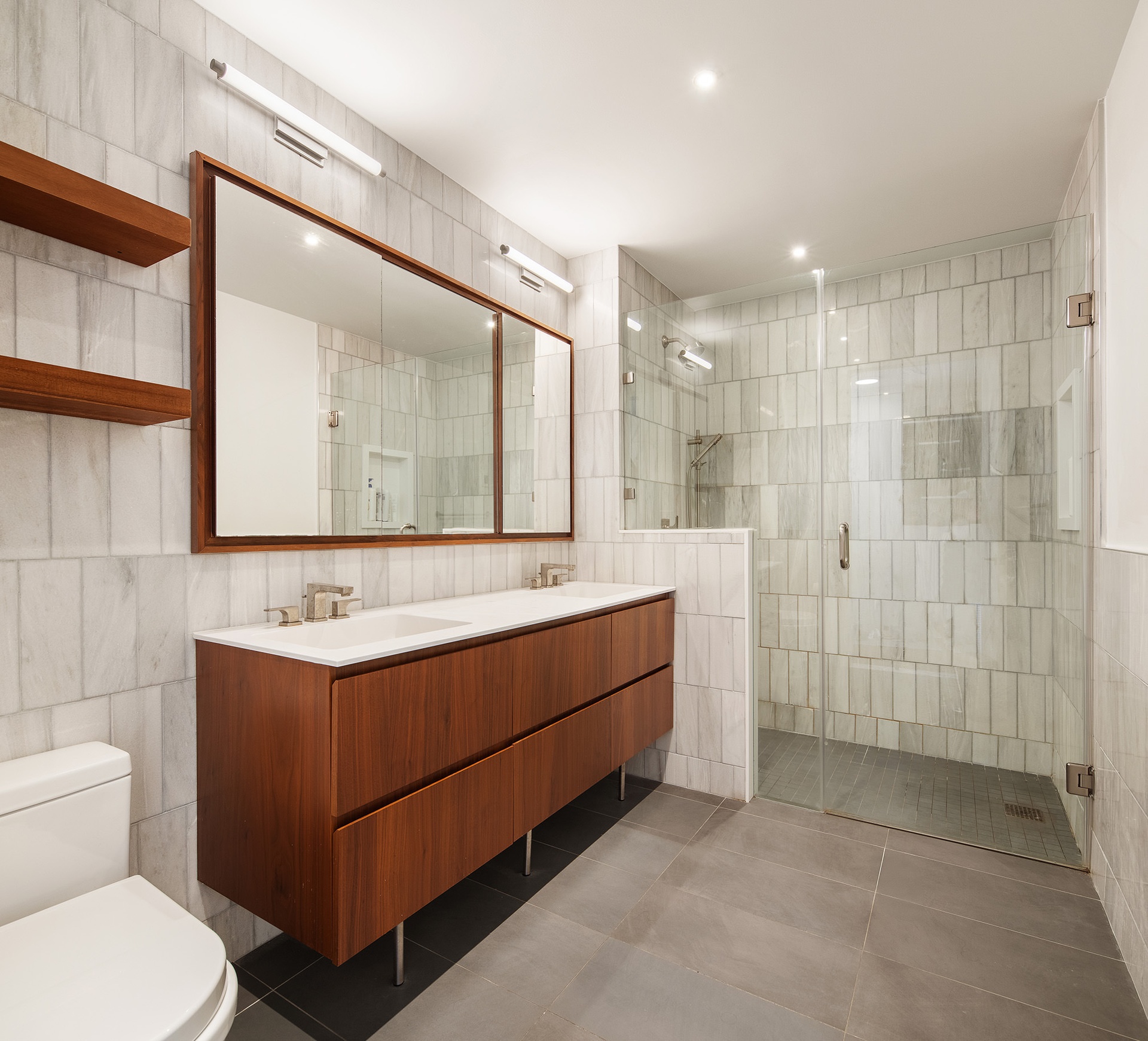 #9 photo, 21-30 44th Drive, クイーンズ区 Court Square , NY 11101