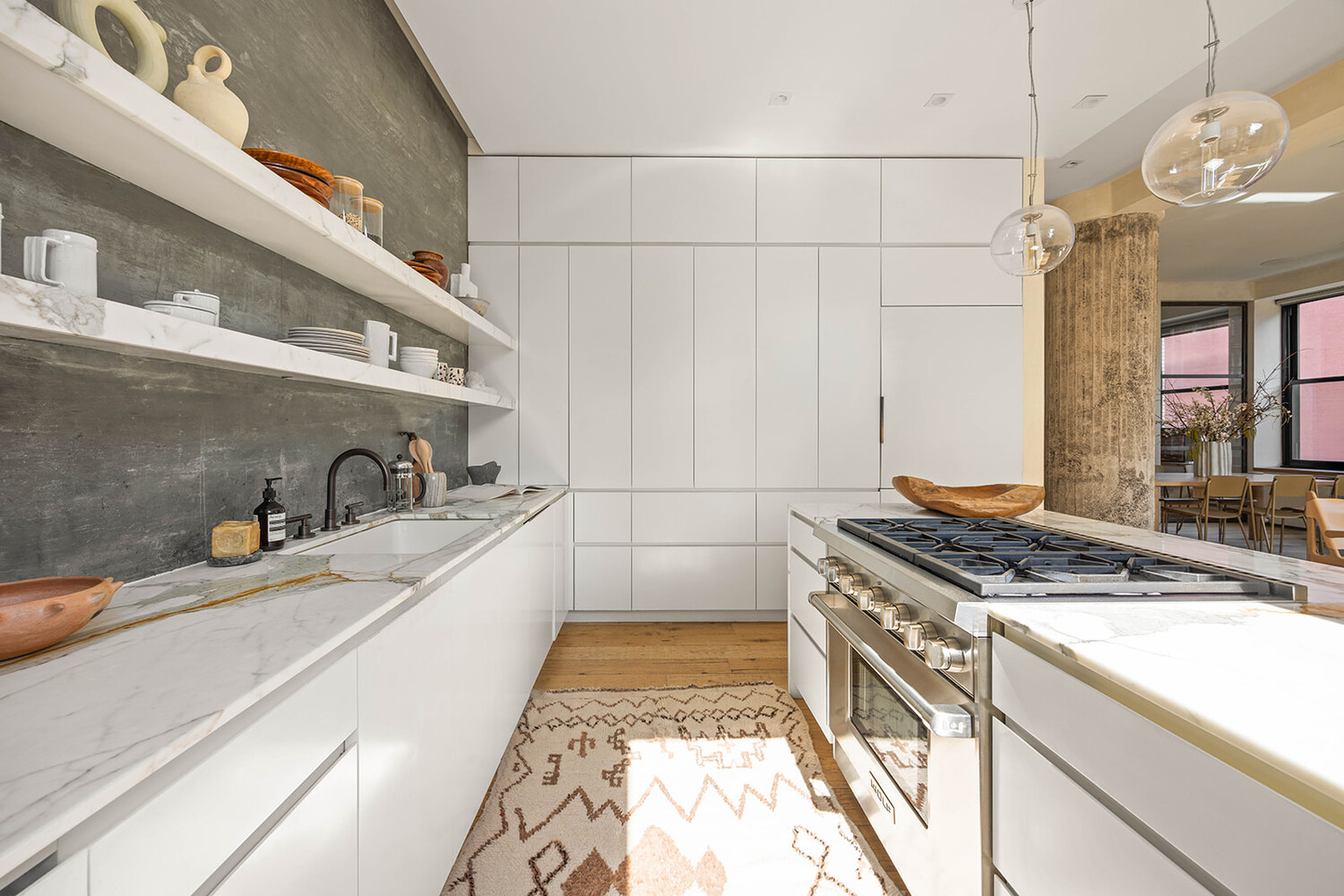 #18 photo, 250 MERCER Street, Greenwich Village , NY 10012