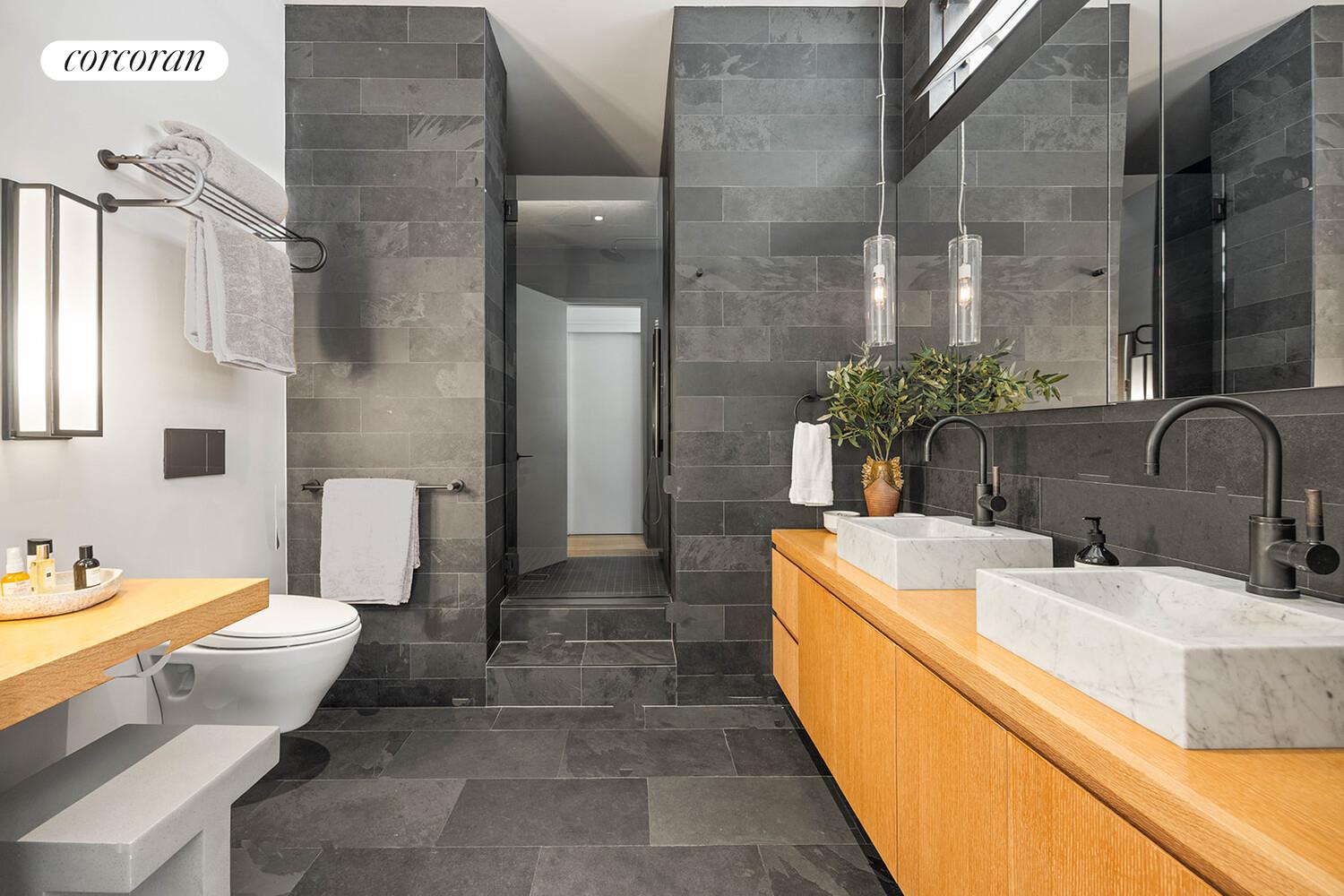 #19 photo, 250 MERCER Street, Greenwich Village , NY 10012