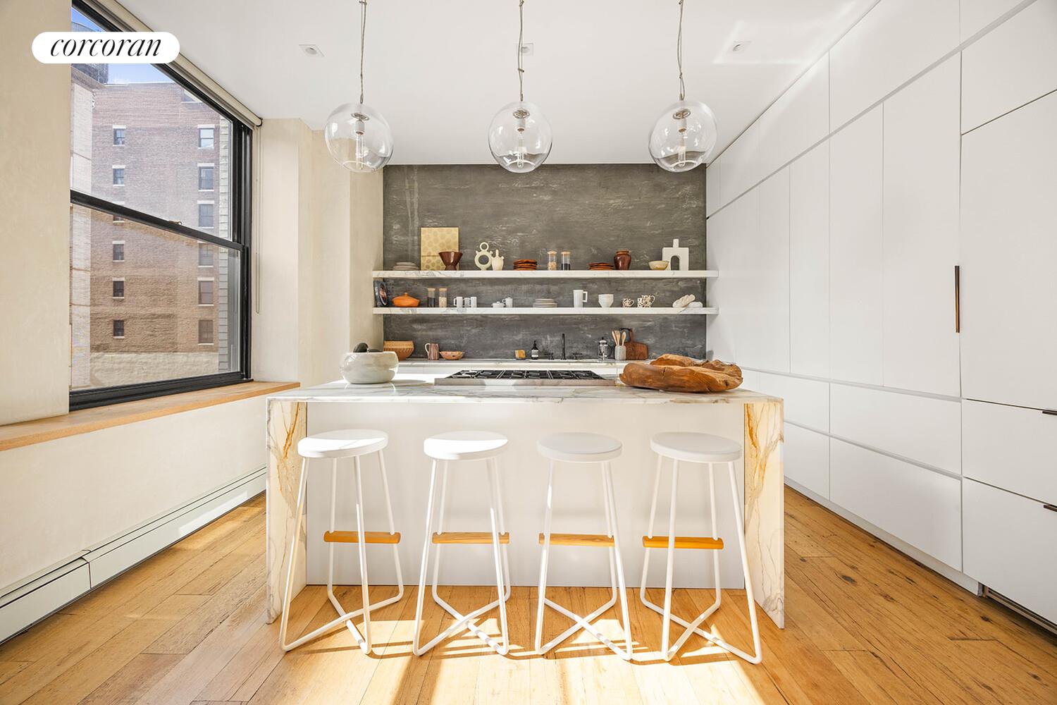 #7 photo, 250 MERCER Street, Greenwich Village , NY 10012