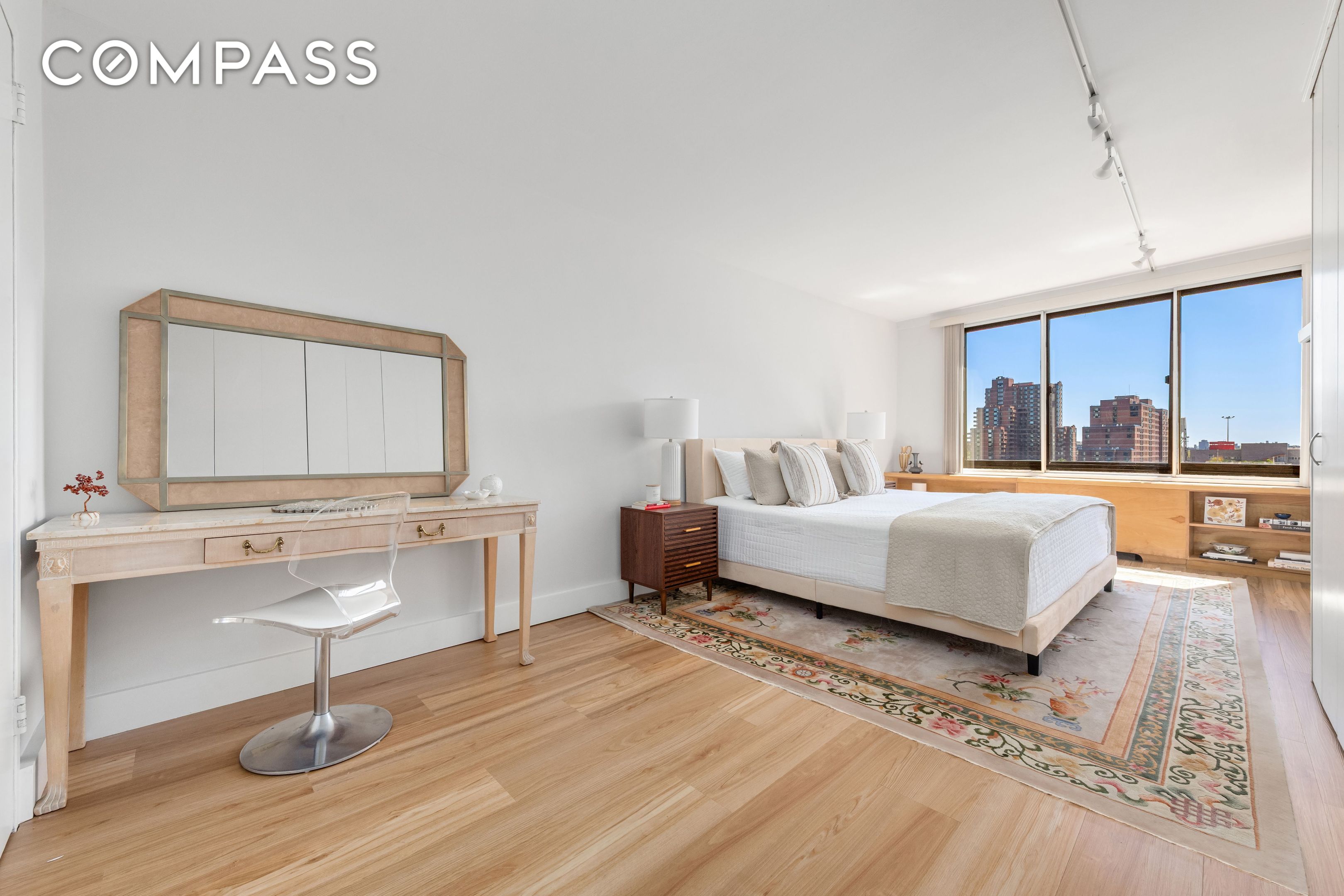 #9 photo, 530 E 72nd Street, マンハッタン Lenox Hill , NY 10021