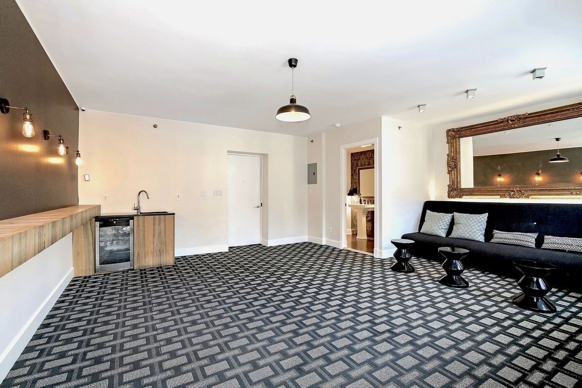 #20 photo, 100 MASPETH Avenue, East Williamsburg , NY 11211