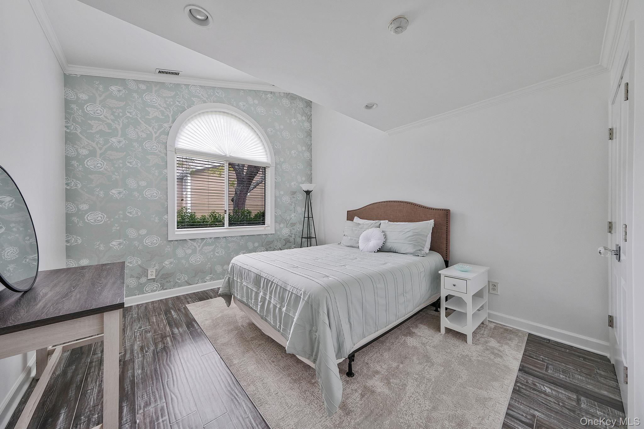 #18 photo, 31 Eric Drive, サフォーク郡 Middle Island , NY 11953