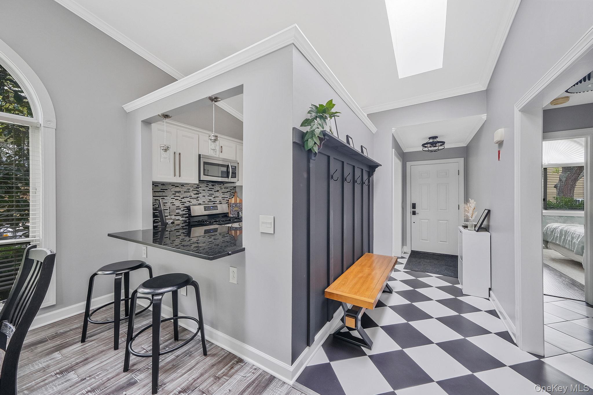 #3 photo, 31 Eric Drive, サフォーク郡 Middle Island , NY 11953