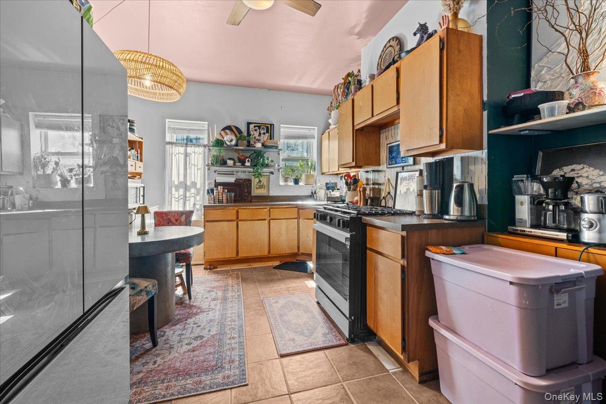 #5 photo, 124 Grove Street, 布鲁克林 Brooklyn , NY 11221