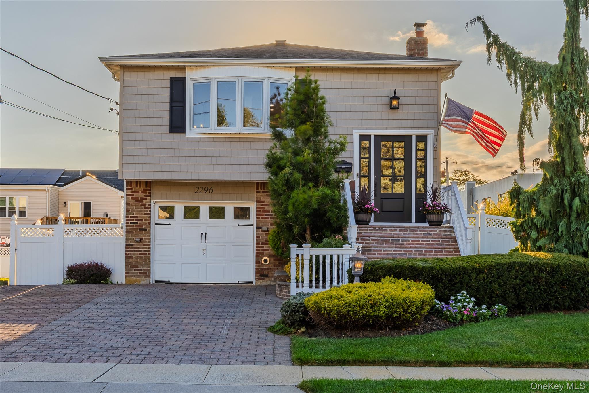 #1 photo, 2296 Hampton Avenue, ナッソー郡 Seaford , NY 11783