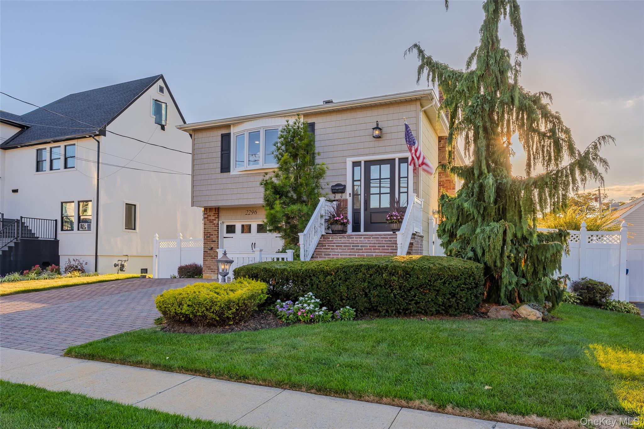 #2 photo, 2296 Hampton Avenue, ナッソー郡 Seaford , NY 11783