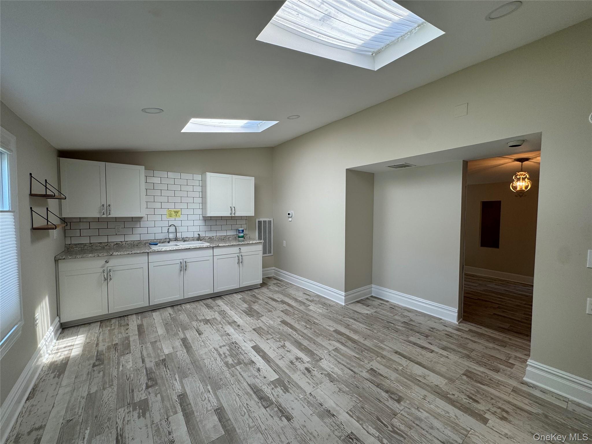 #12 photo, 301 E Main Street, サフォーク郡 Port Jefferson , NY 11777