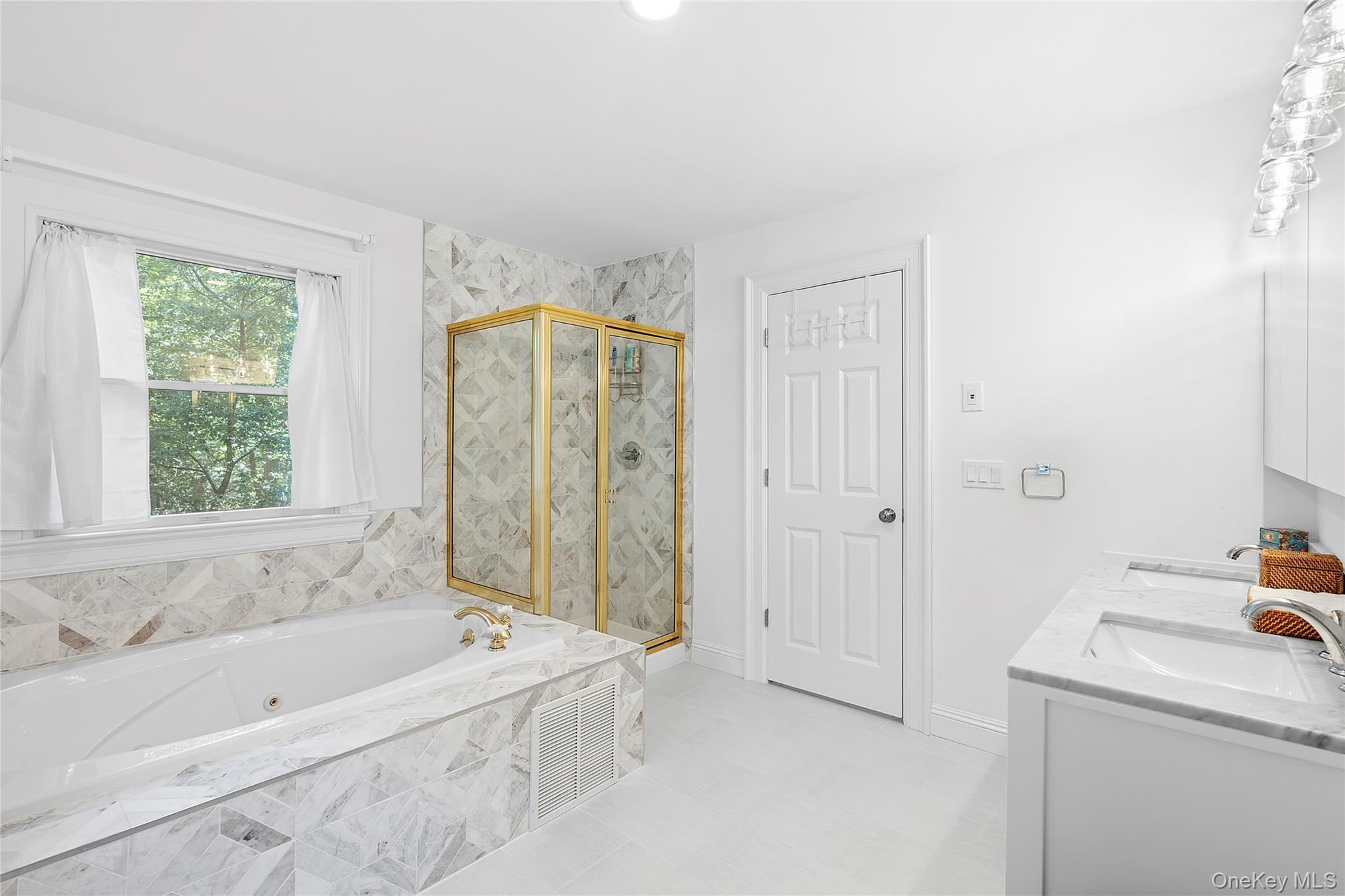 #9 photo, 532 Blank Lane, サフォーク郡 Water Mill , NY 11976