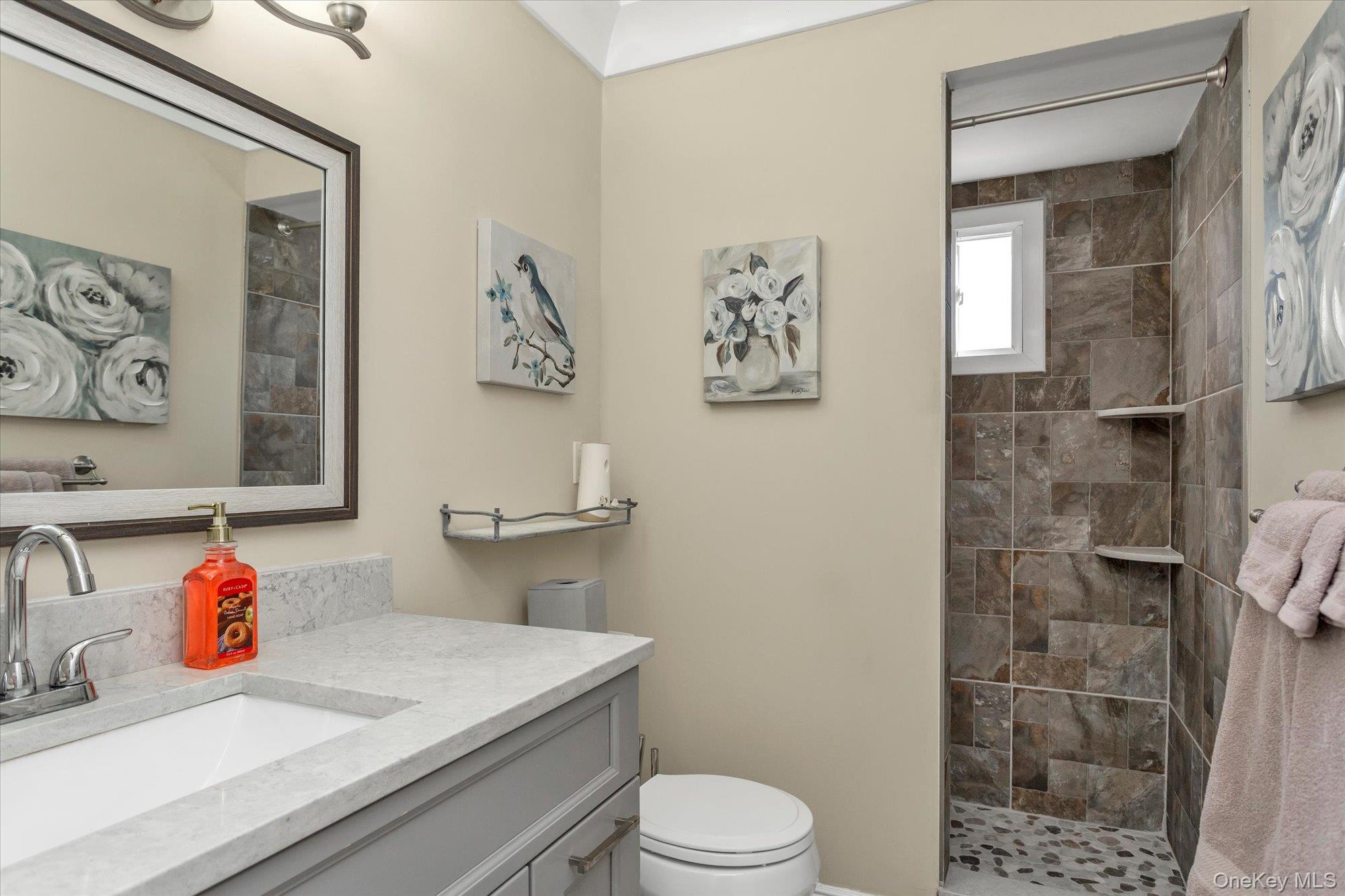 #16 photo, 6 Fairview Road, ナッソー郡 Massapequa , NY 11758