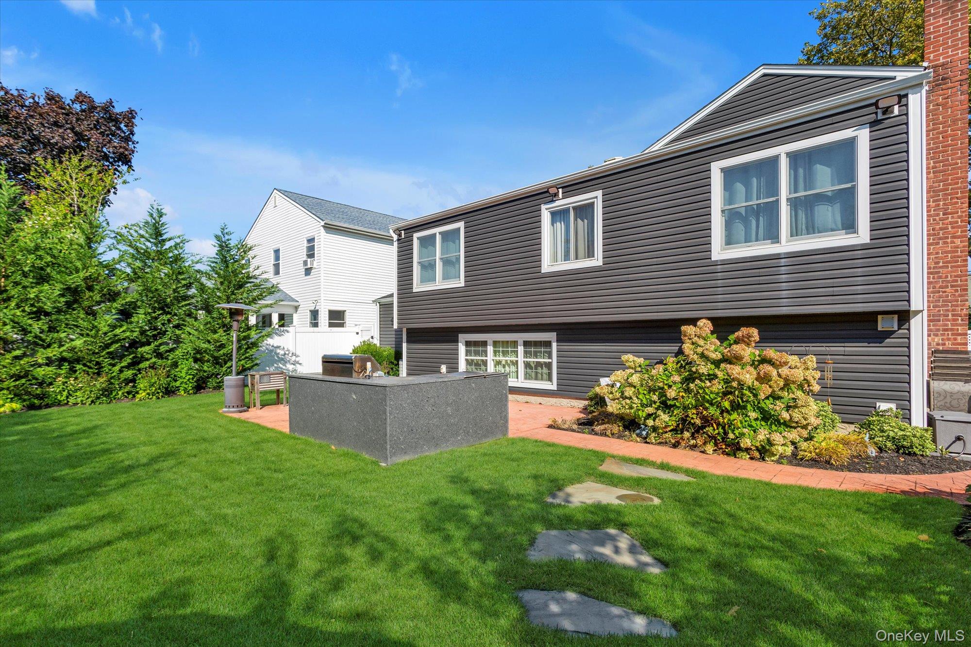 #18 photo, 6 Fairview Road, ナッソー郡 Massapequa , NY 11758