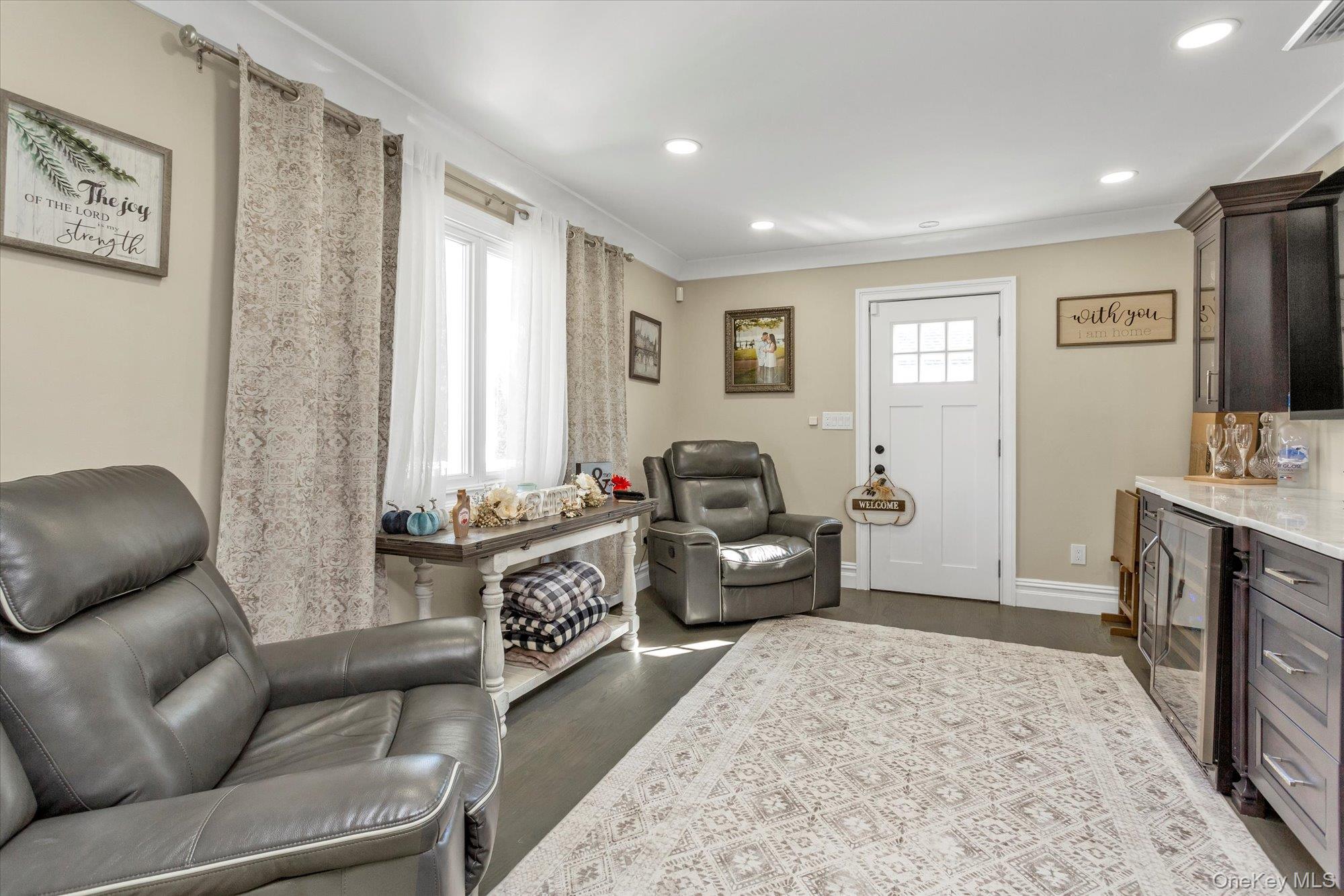 #3 photo, 6 Fairview Road, ナッソー郡 Massapequa , NY 11758