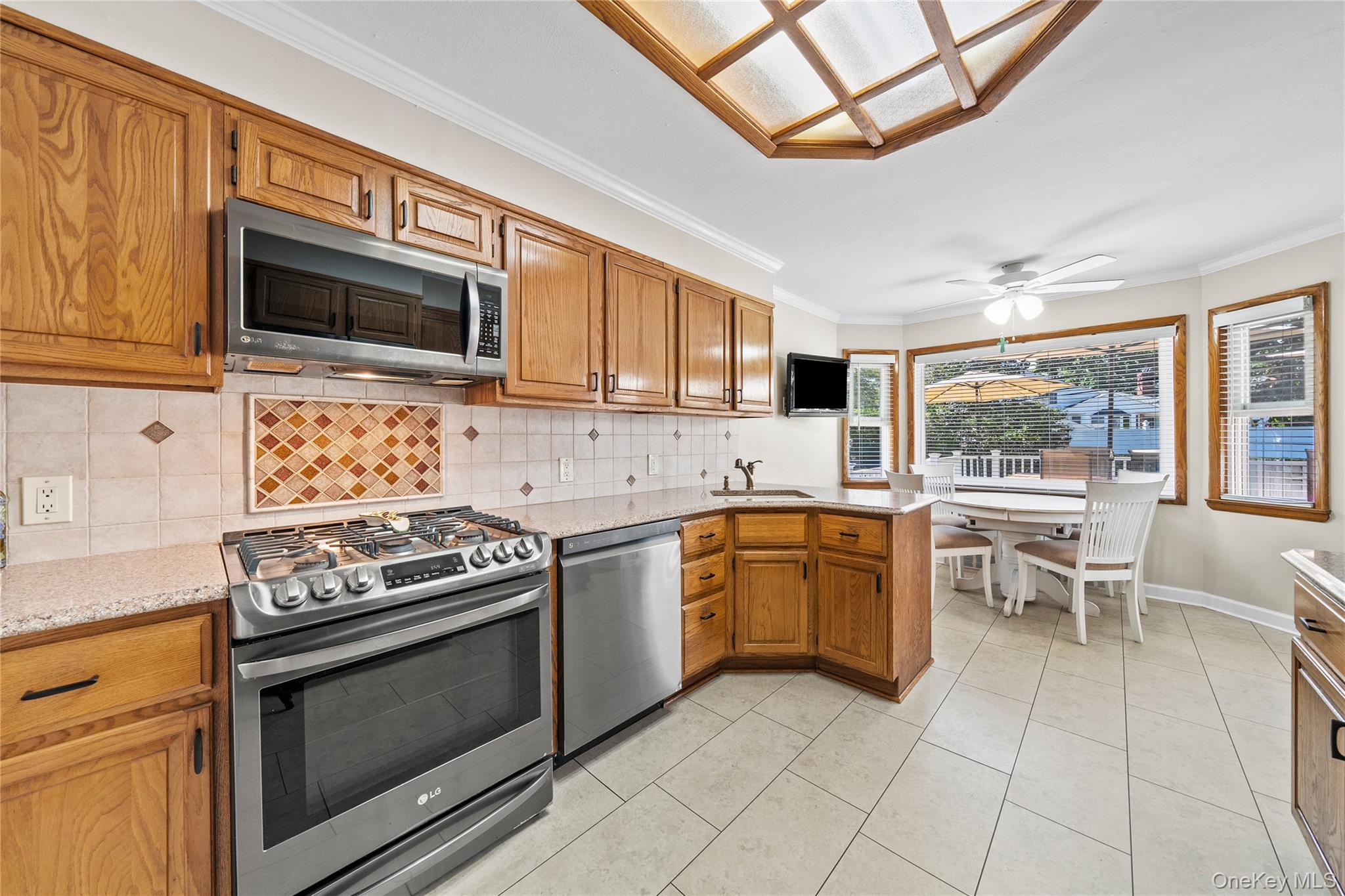 #16 photo, 1144 Greenway Court, ナッソー郡 Seaford , NY 11783