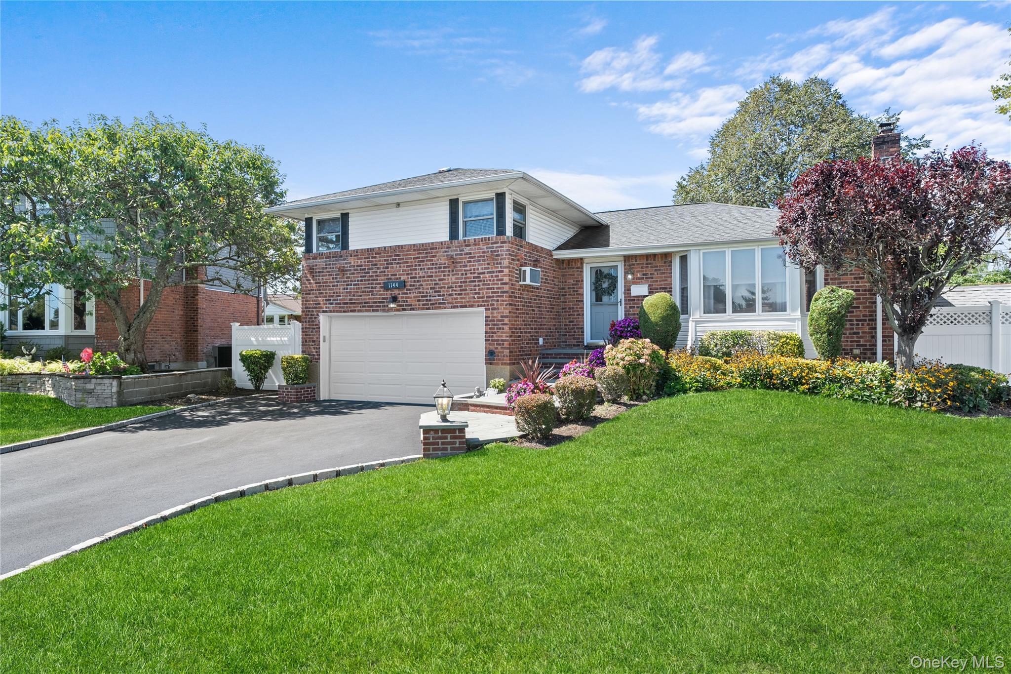 #4 photo, 1144 Greenway Court, ナッソー郡 Seaford , NY 11783