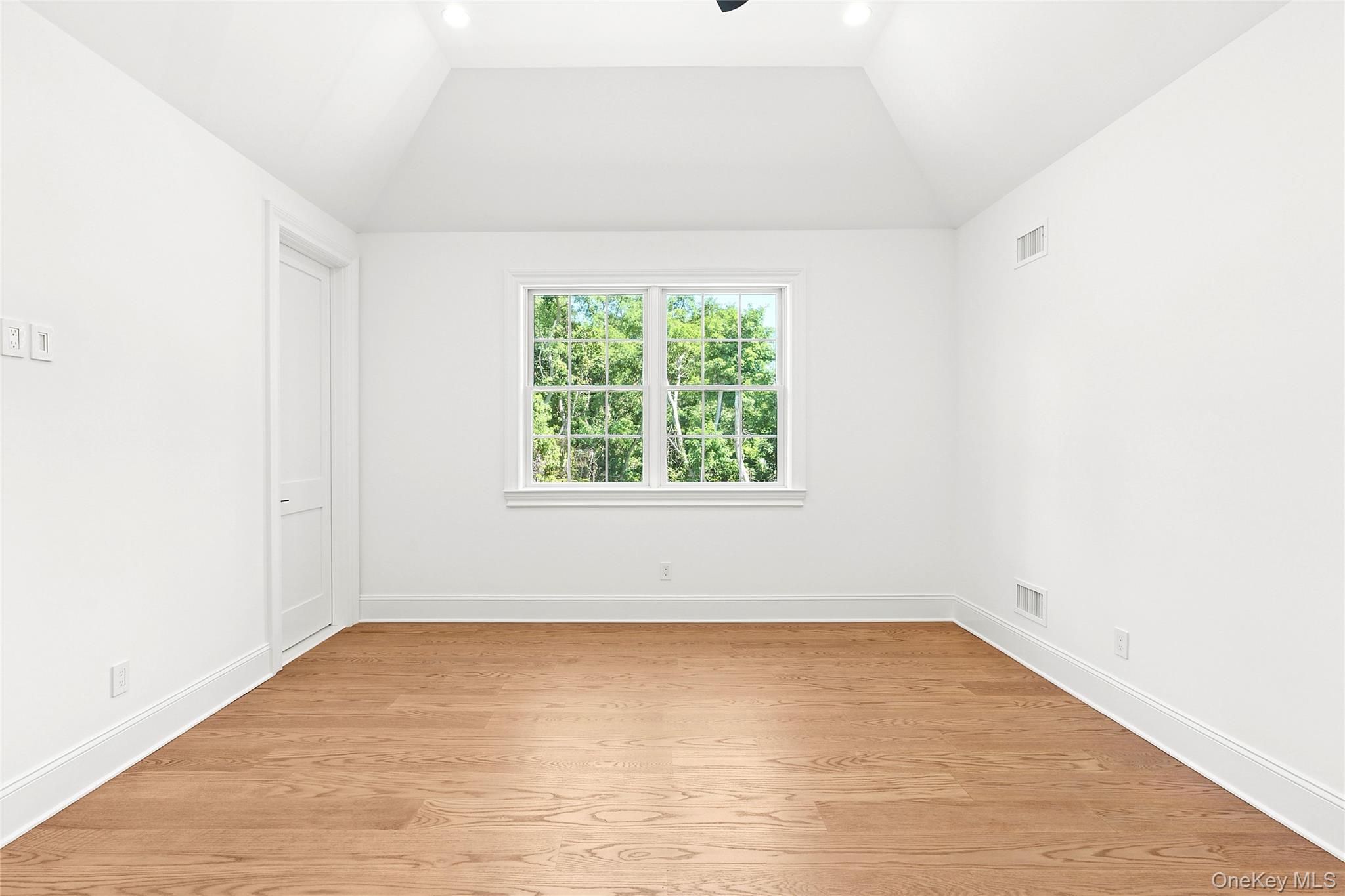 #20 photo, 80 Deer Run, サフォーク郡 Southold , NY 11971