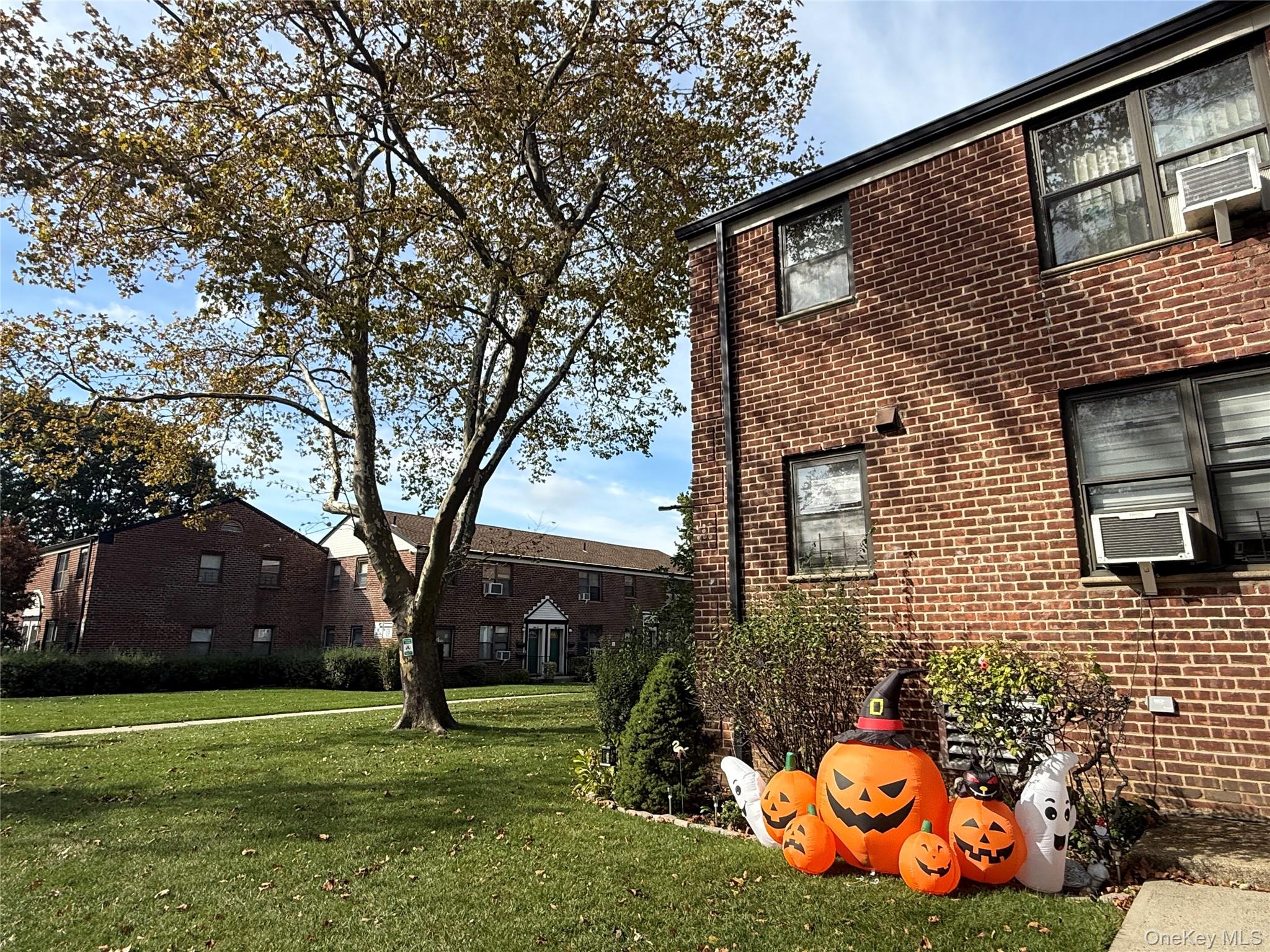 #6 photo, 196-11 69th Avenue, クイーンズ区 Fresh Meadows , NY 11365