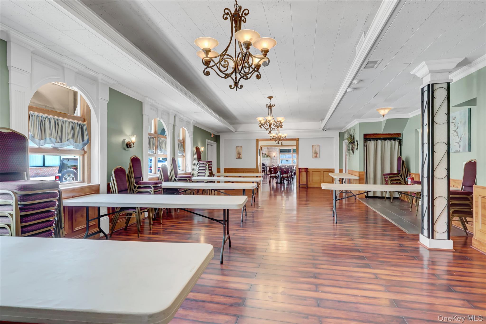 #14 photo, 361 Main Street, Center Moriches , NY 11934