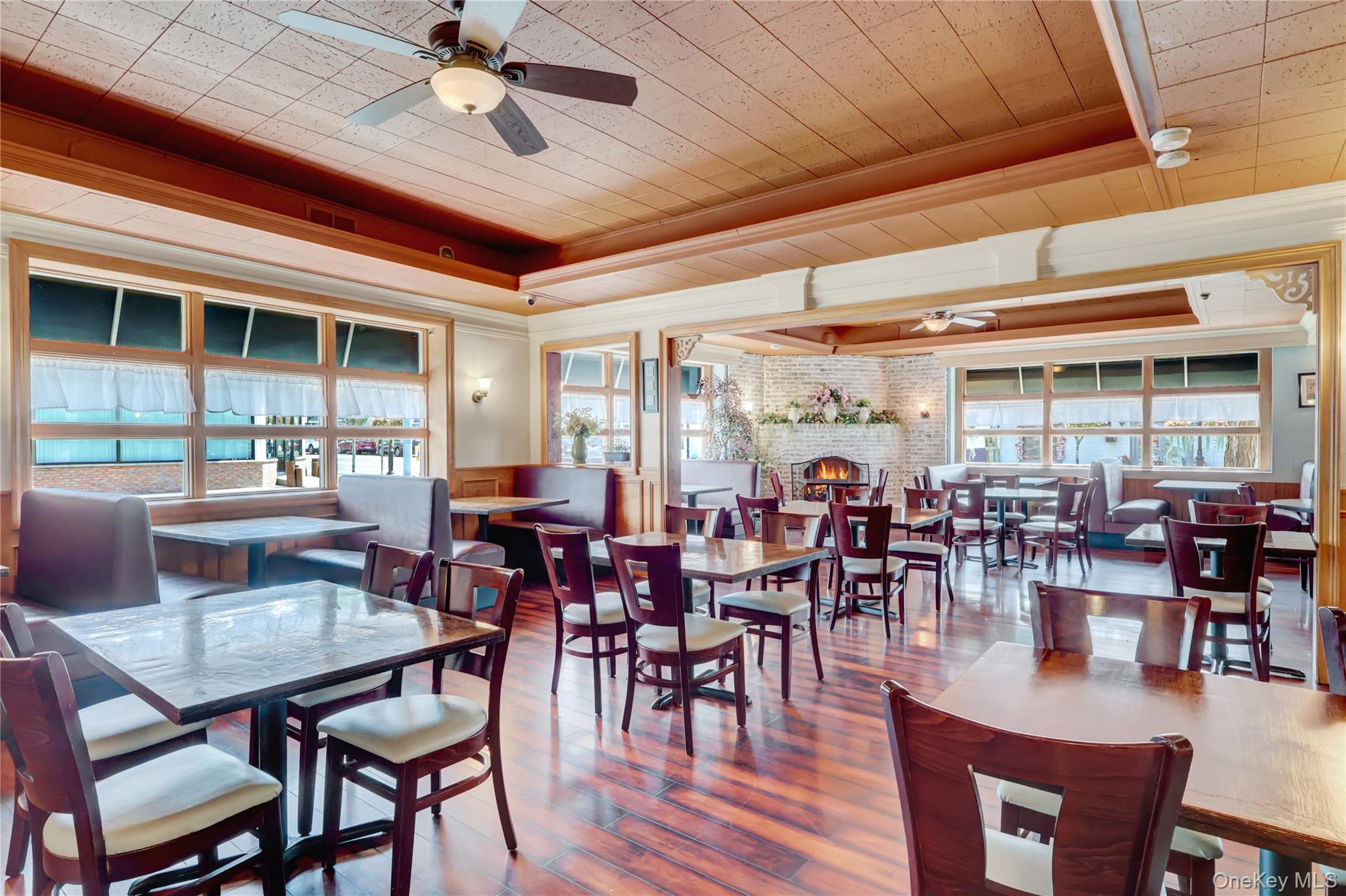 #9 photo, 361 Main Street, Center Moriches , NY 11934