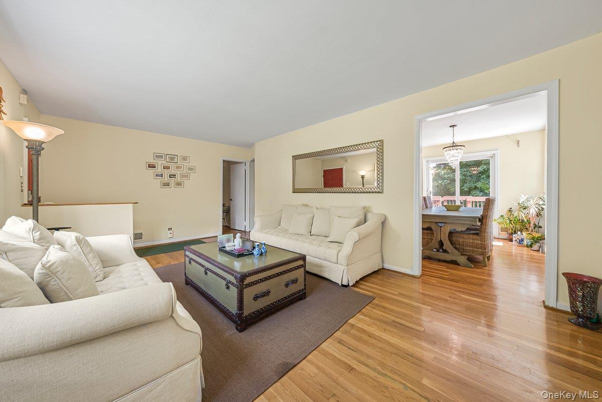 #12 photo, 104 Lefferts Road, Yonkers , NY 10705