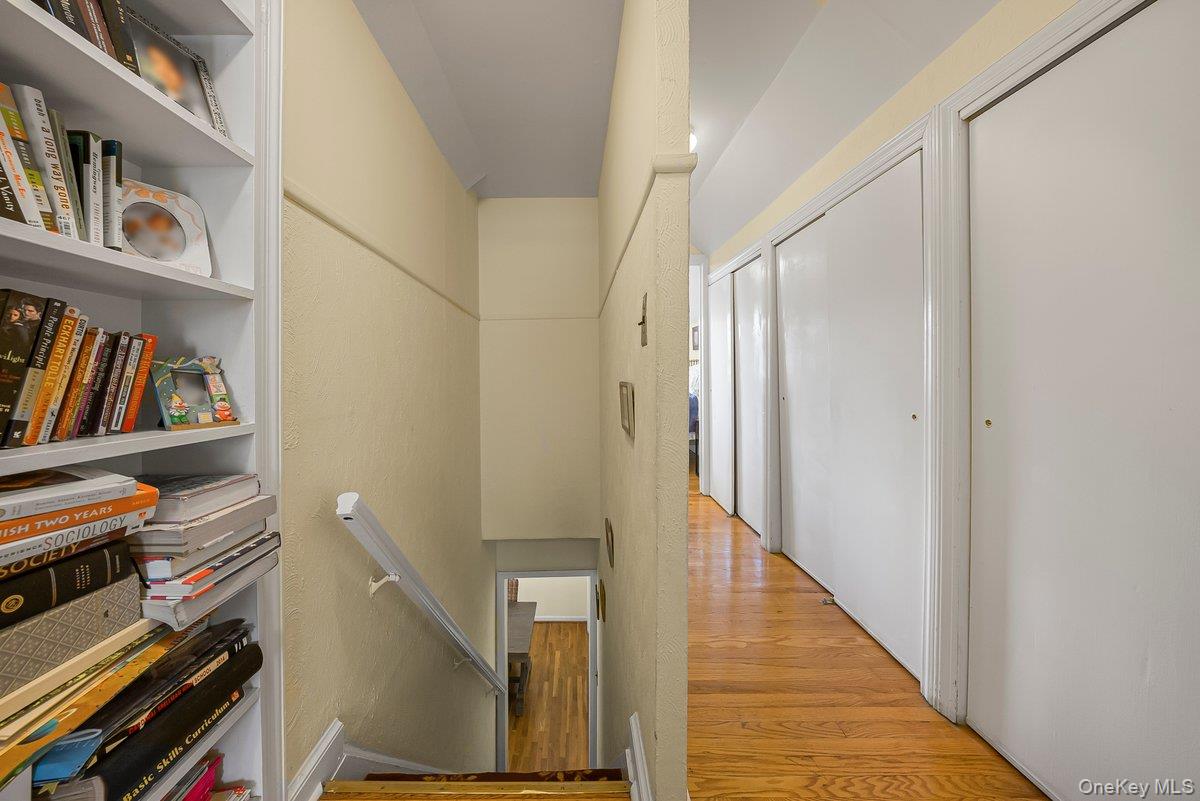 #19 photo, 104 Lefferts Road, Yonkers , NY 10705