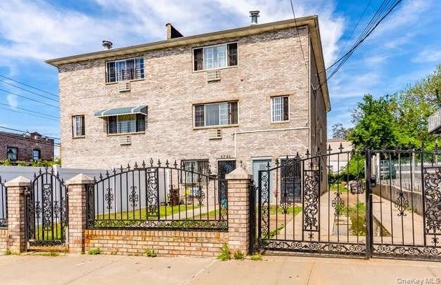 #1 photo, 3703 Paulding Avenue, ブロンクス区 Bronx , NY 10469