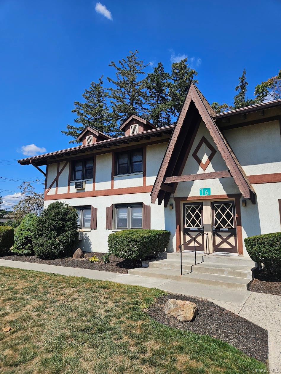 #1 photo, 16 Normandy Village, Nanuet , NY 10954