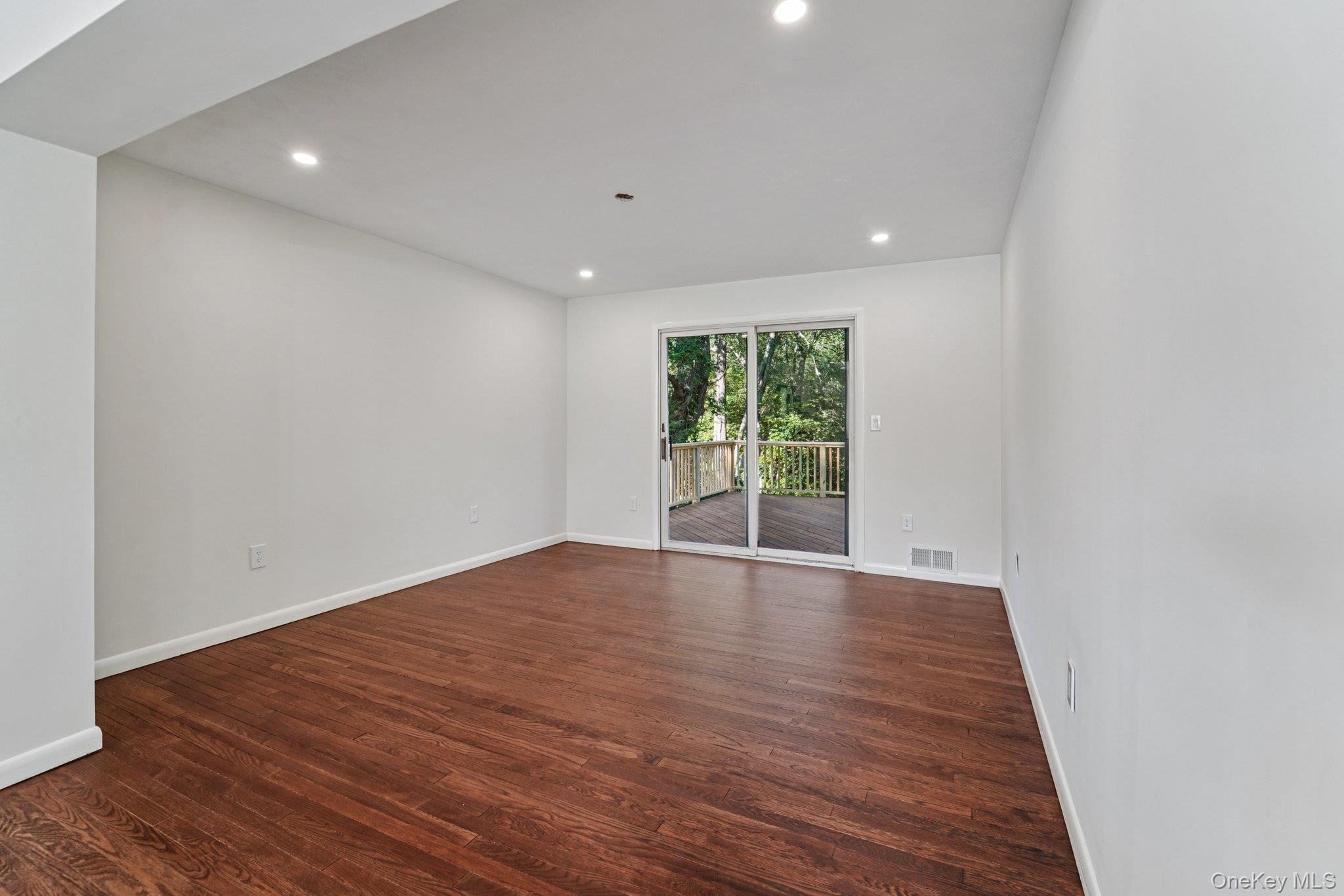 #13 photo, 3465 Curry Street, Yorktown Heights , NY 10598